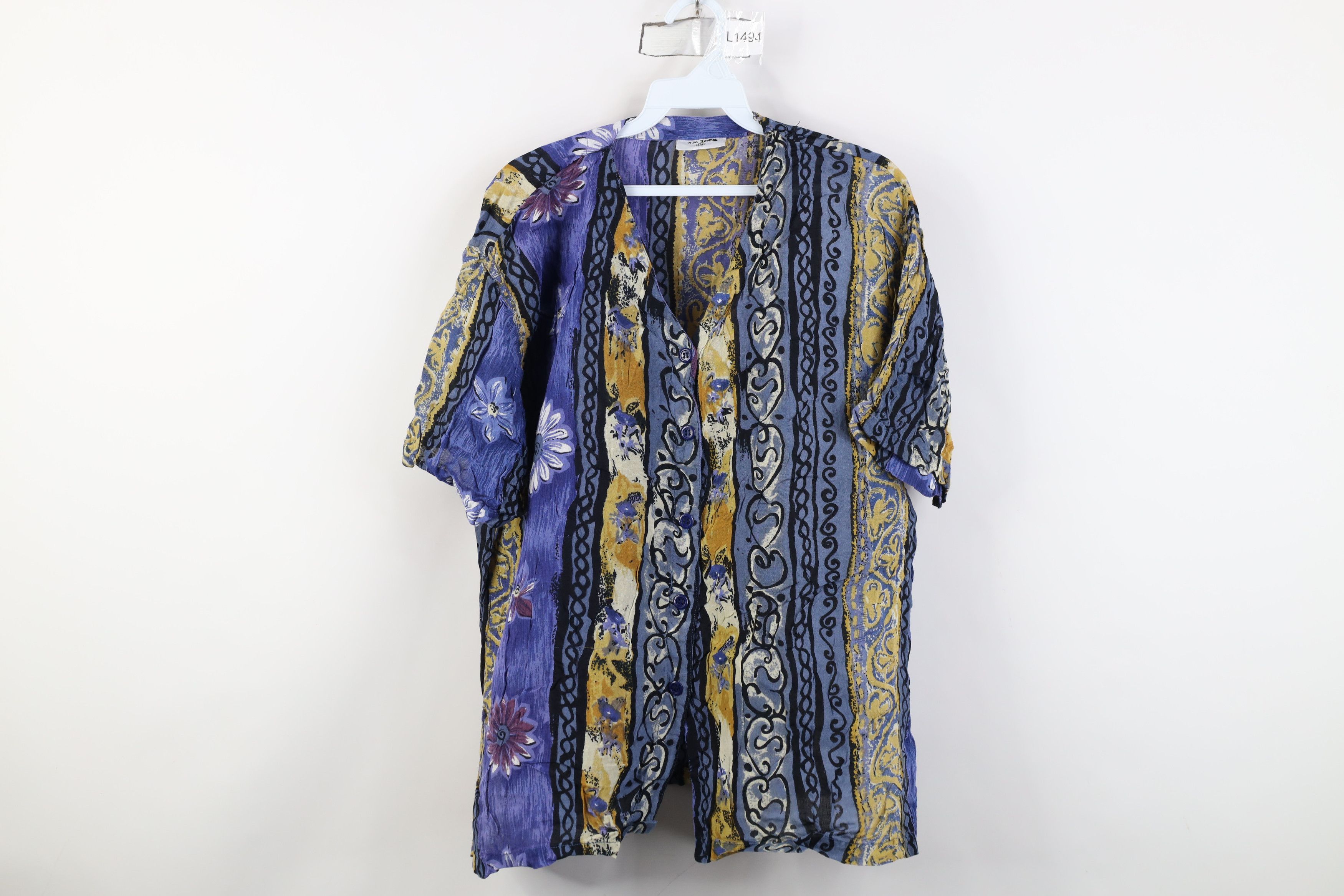 Vintage Vintage 90s Streetwear Gabardine Knit Flower Button Shirt Size XL / US 12-14 / IT 48-50 - 1 Thumbnail