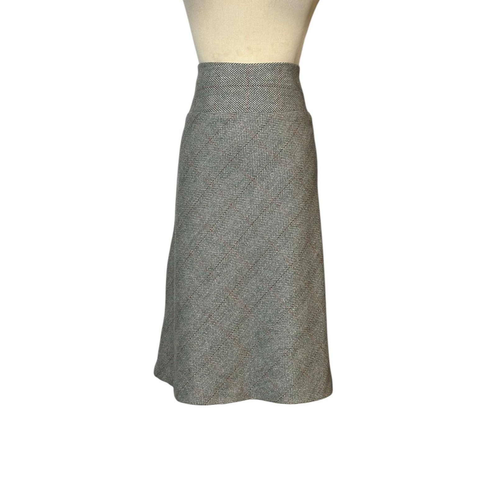 Benetton BENETTON gray red plaid knee length skirt size 44 US Medium Size 32" / US 10 / IT 46 - 13 Thumbnail