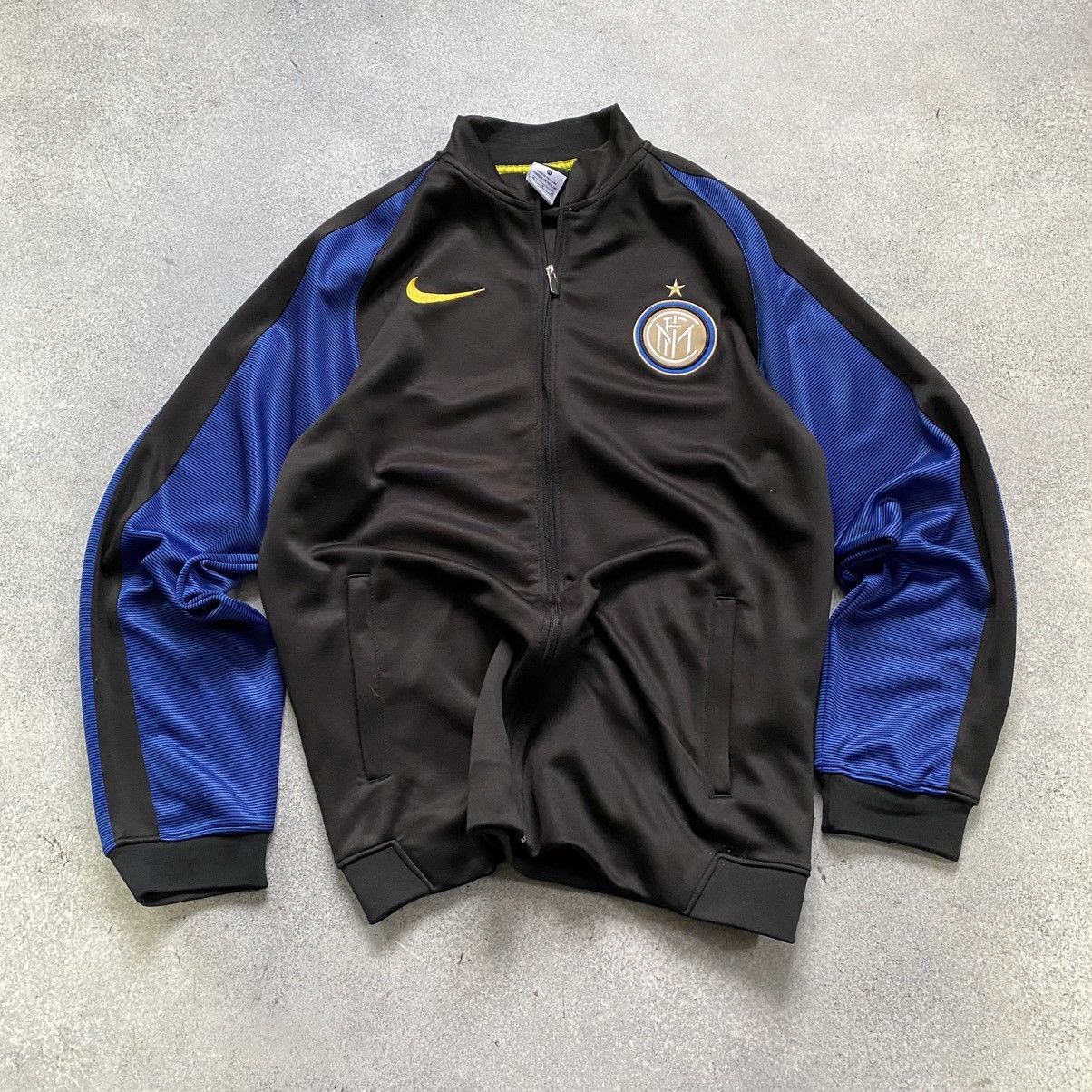 Nike Nike zip up Jacket Inter Milan Vintage Blokecore Rare Hype S Size US XL / EU 56 / 4 - 1 Thumbnail