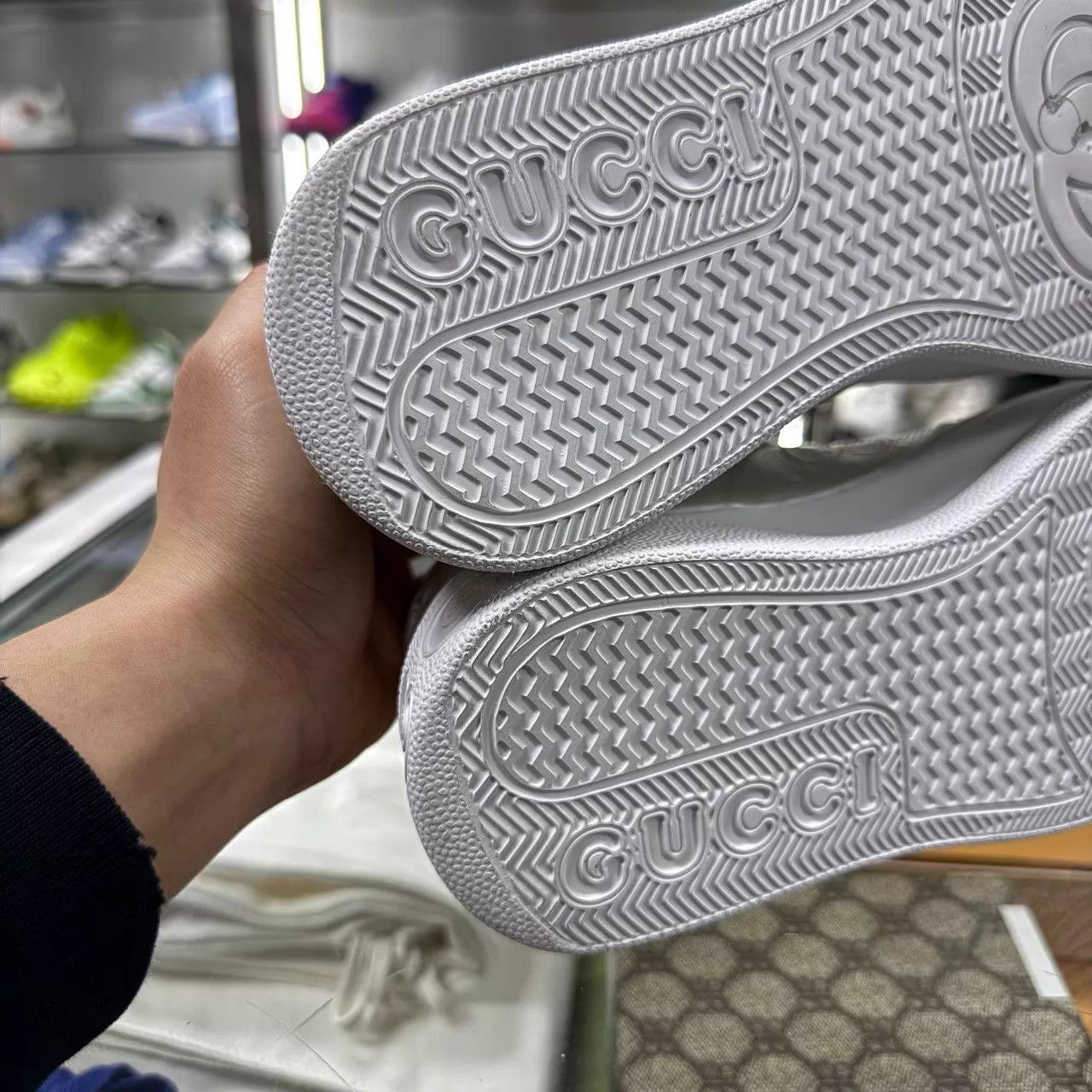 Gucci Gucci Cookie Sneakers 35.5 Tried on Size US 5 / IT 35 - 8 Thumbnail
