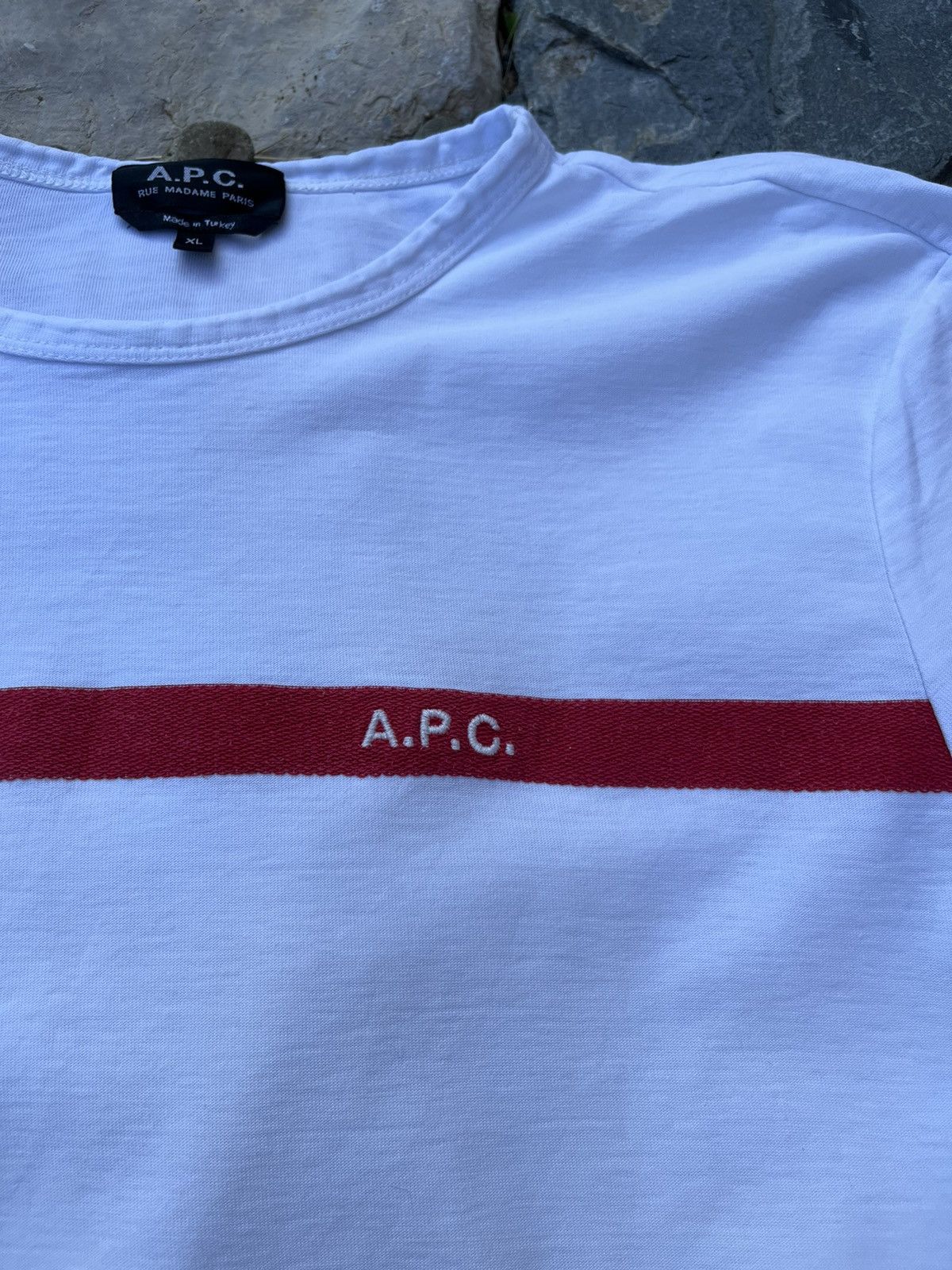 A.P.C. × Designer A.P.C. Rue Madame Paris one red stripe logo tee t-shirt Size US XL / EU 56 / 4 - 8 Thumbnail