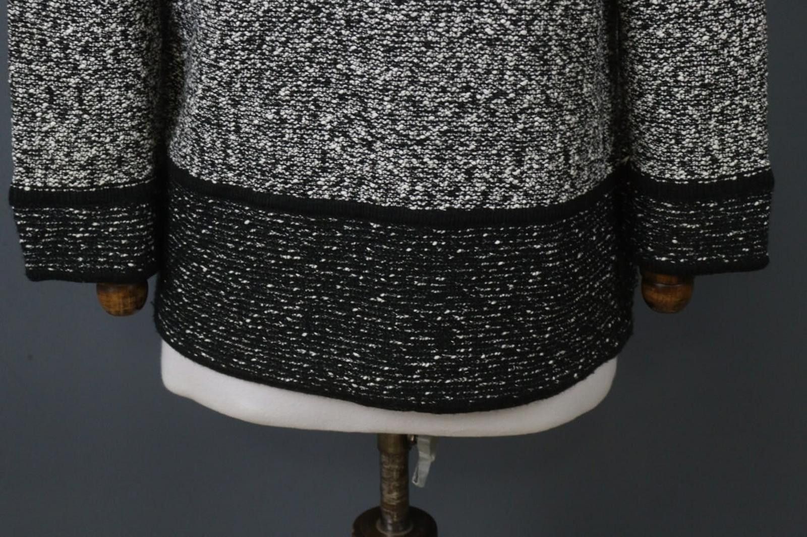 Karl Lagerfeld Karl Lagerfeld Gray Black Front Cardigan Size XS Size XS / US 0-2 / IT 36-38 - 11 Thumbnail
