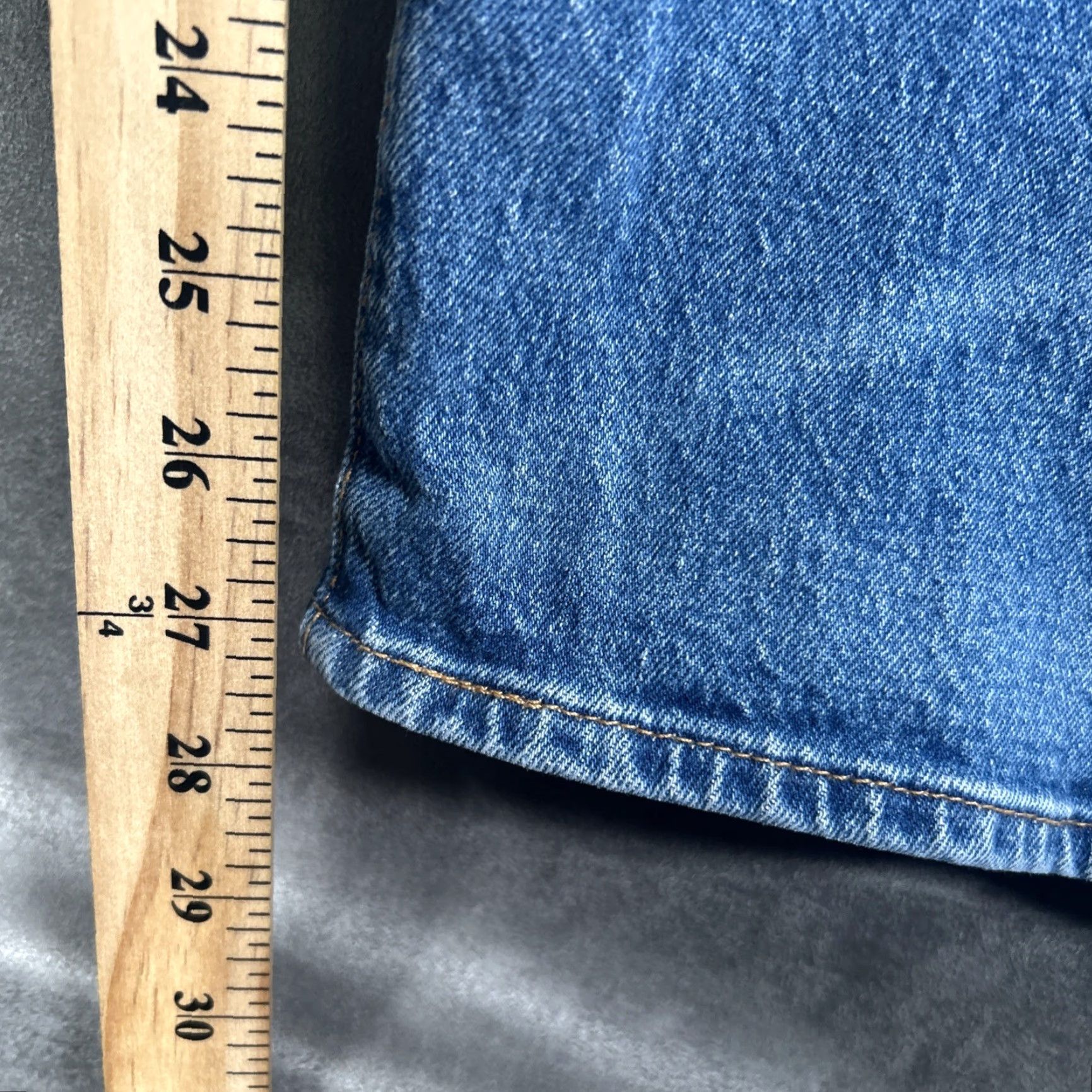 Levi's Levi's 501 Regular Fit Straight Jeans Mens 46X28 Blue Denim 5 Pocket Solid Cotton Jeans Size US 30 / EU 46 - 5 Thumbnail