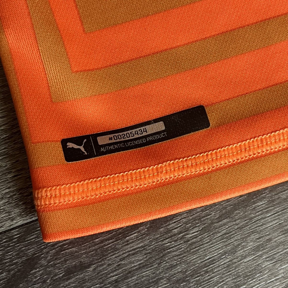Puma × Vintage Vintage Puma Italy Goalkeeper Third Soccer Jersey 2014/15 Size US M / EU 48-50 / 2 - 3 Thumbnail