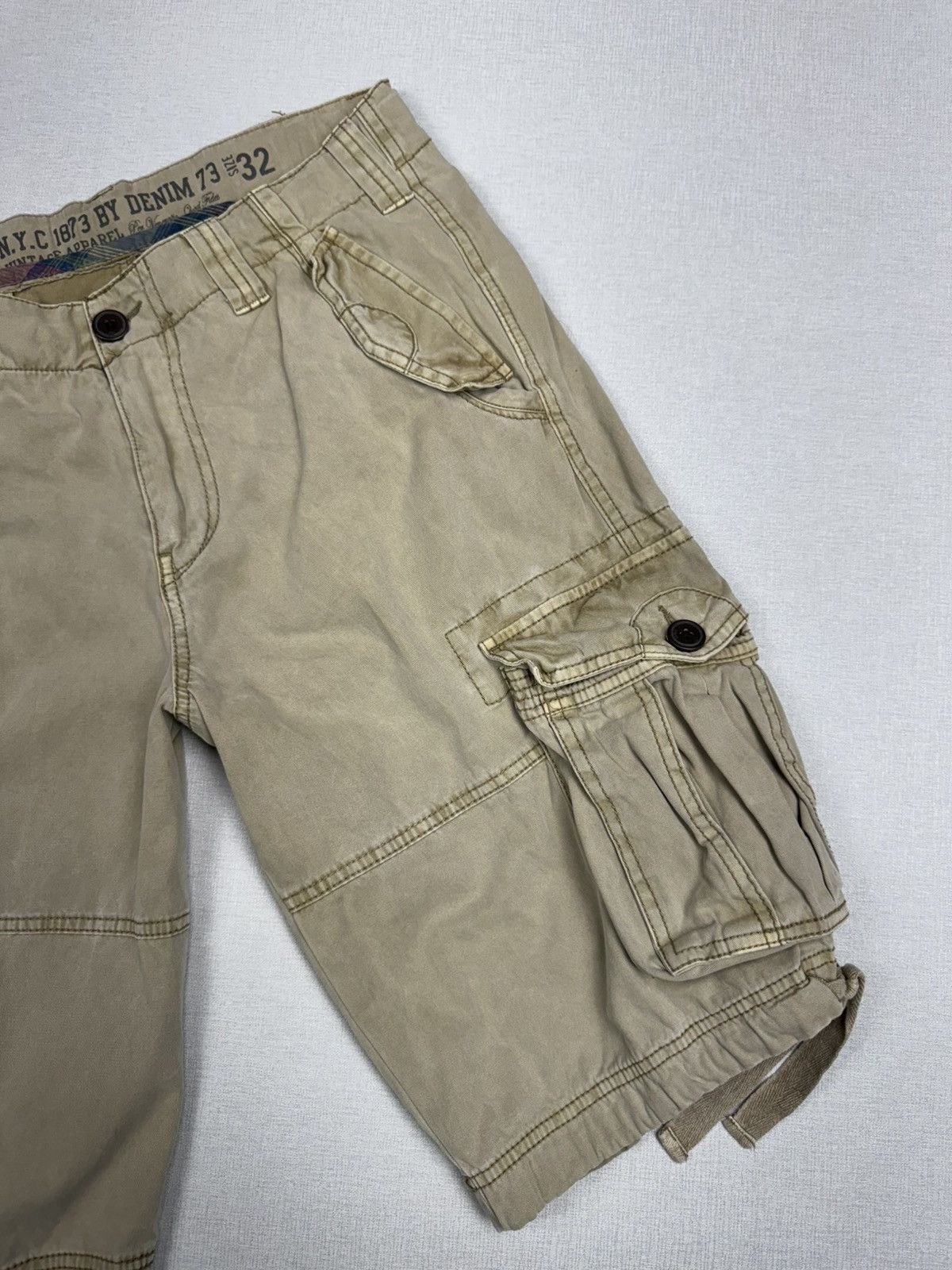 Vintage Men’s Vintage NYC 1873 Denim 73 Cargo Shorts size 32 Size US 32 / EU 48 - 3 Thumbnail