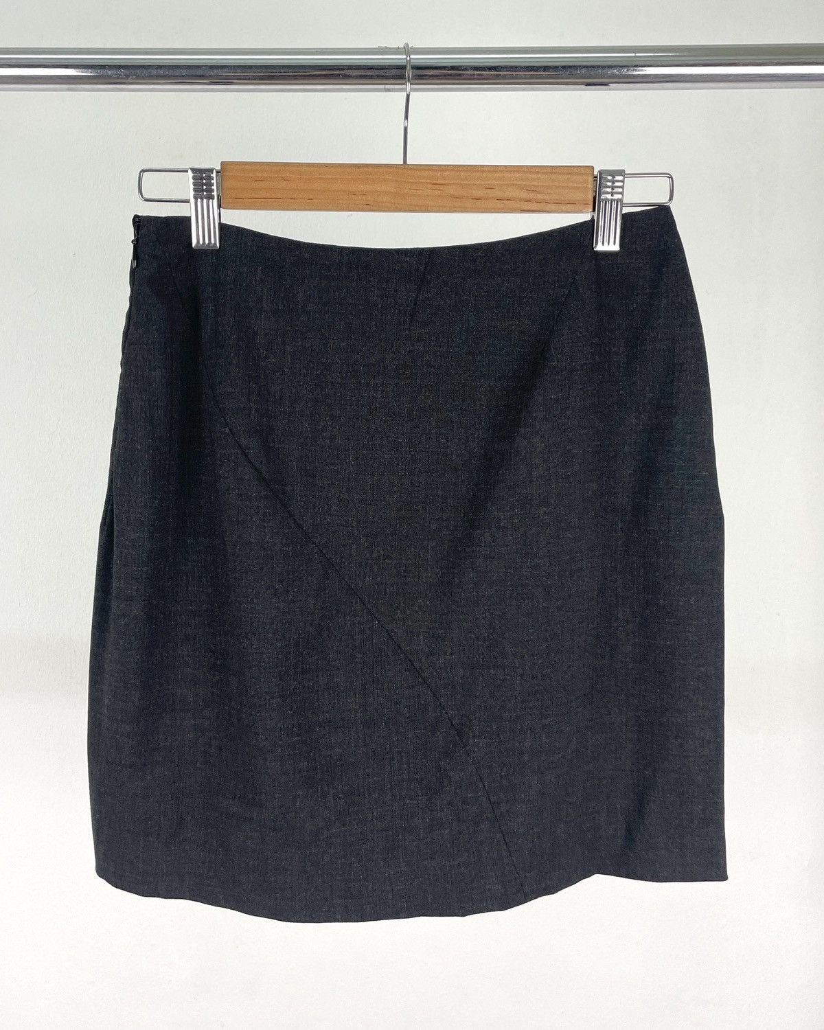 Gucci Gucci by Tom Ford FW1997 Asymmetrical Slit Skirt Size 28" / US 6 / IT 42 - 3 Thumbnail