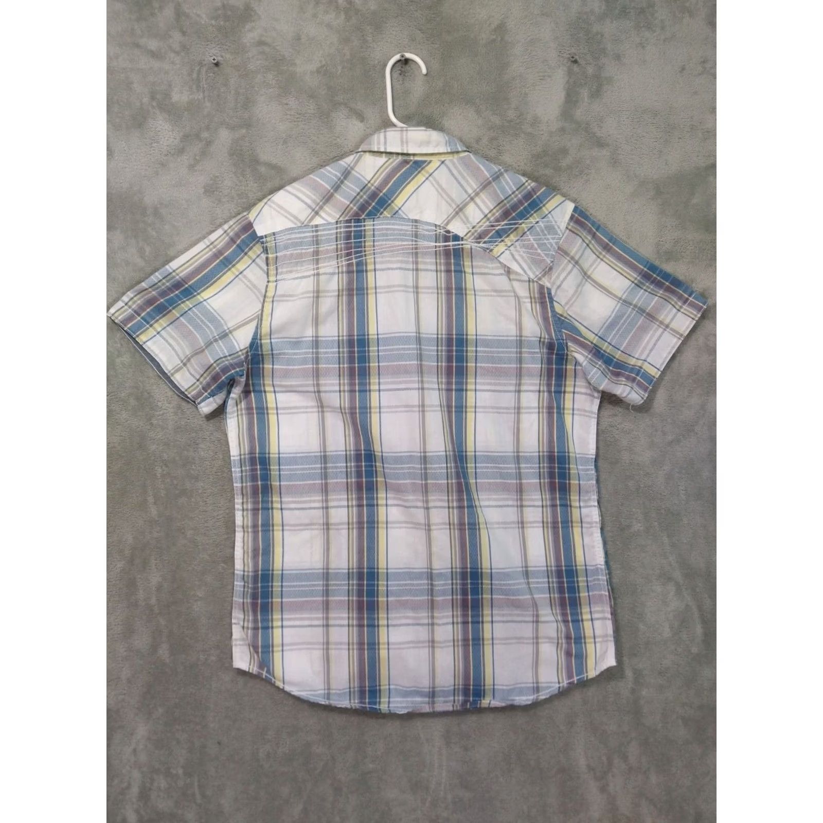 Vintage BKE Buckle Shirt Mens Large White Plaid Standard Fit Short Sleeve Button Up Size US L / EU 52-54 / 3 - 2 Thumbnail