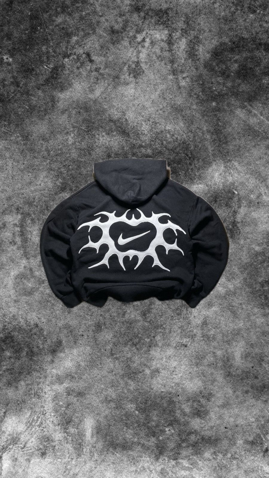 Nike × Vintage ⛩️ Nike Custom Hoodie Rare Y2K Punk Rock Cross center biglogo Size US S / EU 44-46 / 1 - 1 Thumbnail
