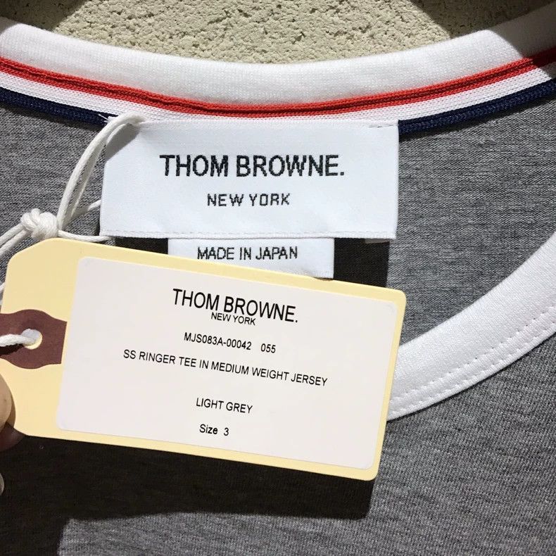 Thom Browne Thom Browne Round neck short sleeve T-shirt Size US L / EU 52-54 / 3 - 2 Thumbnail