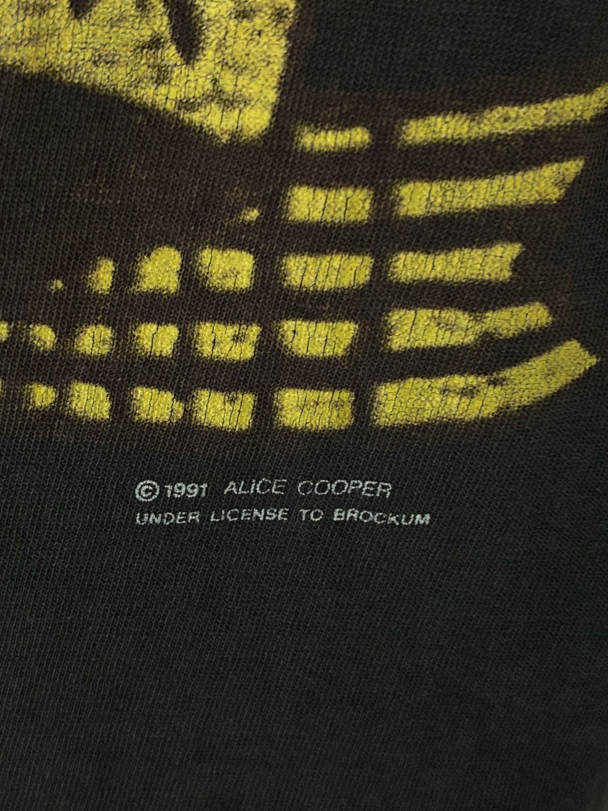 Brockum 1991 Alice Cooper “Schools Out” Faded & Repaired Tee Size US L / EU 52-54 / 3 - 3 Thumbnail