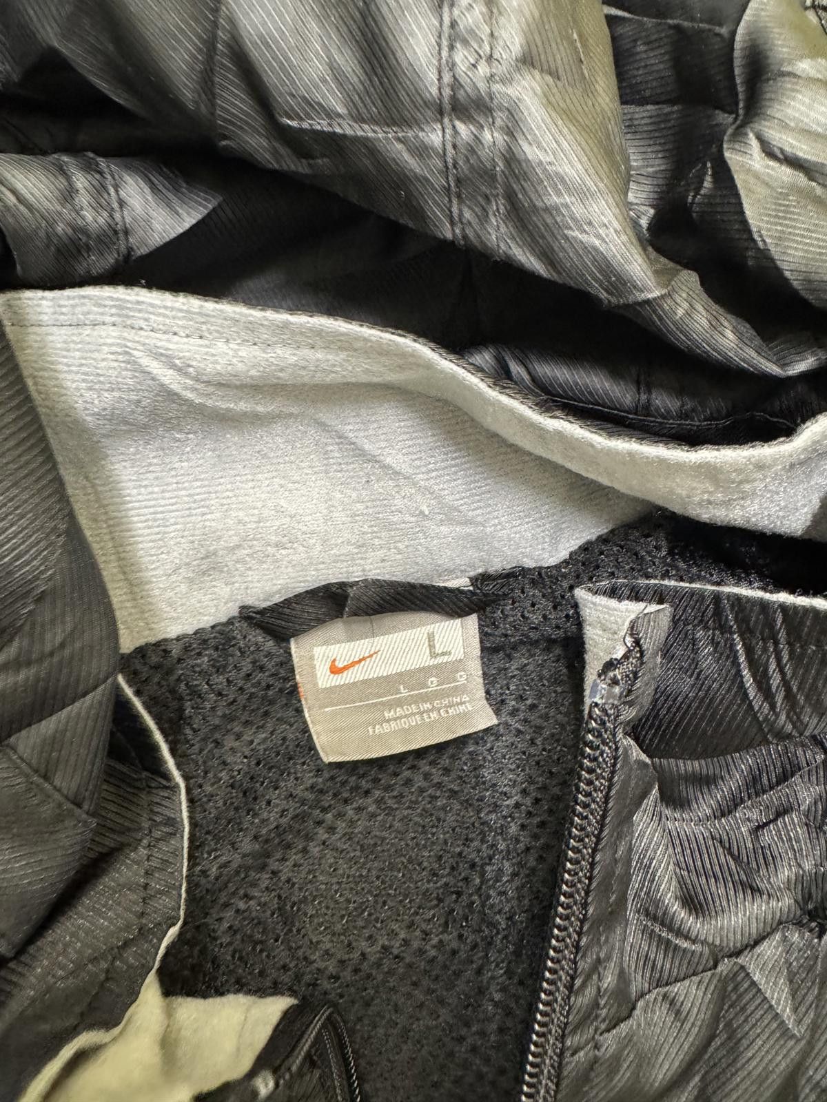 Nike Nike Lightweight Black Jacket with Hood Size US L / EU 52-54 / 3 - 4 Thumbnail