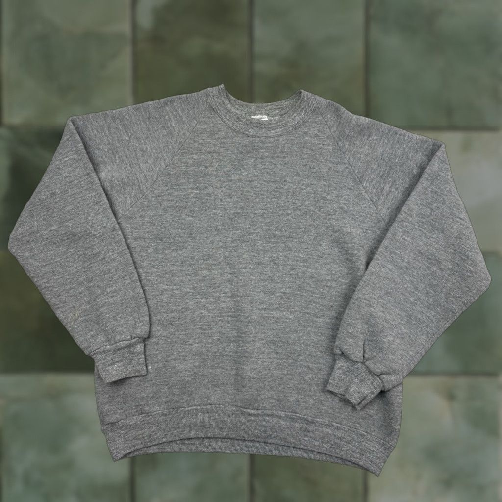 Dickies VINTAGE Dickies Sweatshirt Adult Large Gray USA 80s Raglan Size US L / EU 52-54 / 3 - 1 Thumbnail