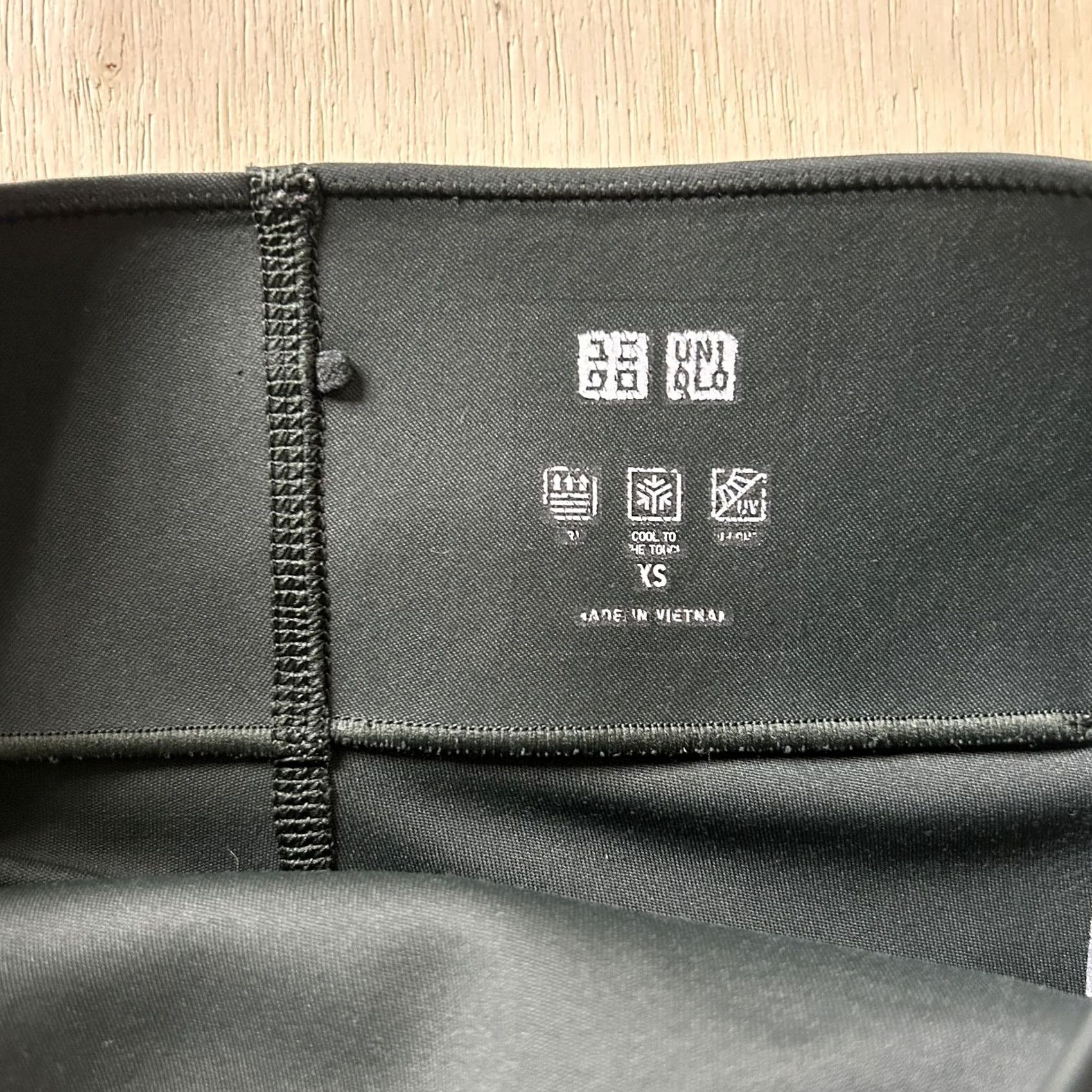 Uniqlo Uniqlo Leggings Womens XS Black Mid Rise Ankle Stretch Yoga Pants Gym Athletic Size 26" / US 2 / IT 38 - 2 Thumbnail