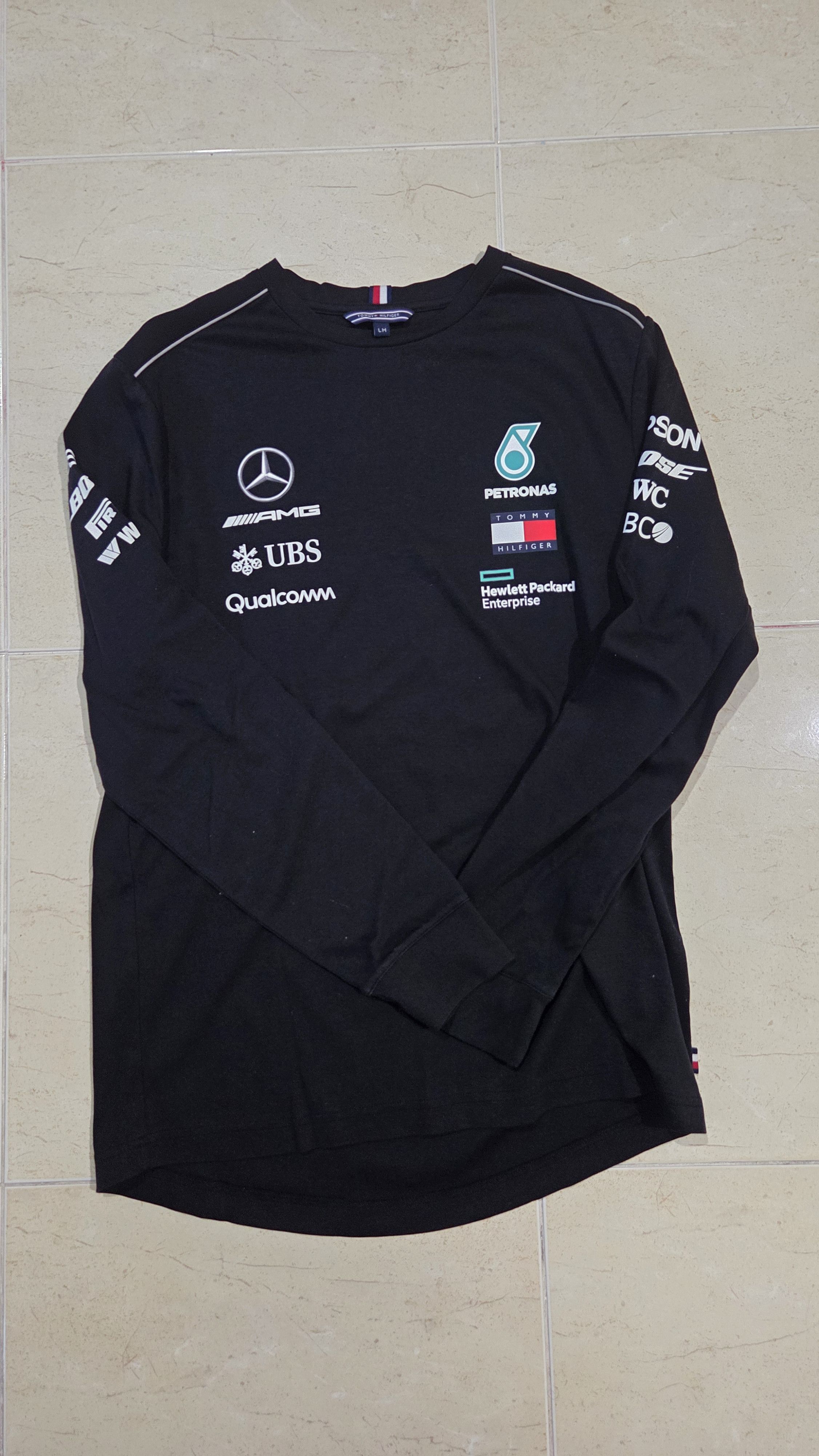 Tommy Hilfiger Lewis Hamilton Personal Driver Tee Mercedes-AMG PETRONAS F1 Size US M / EU 48-50 / 2 - 1 Thumbnail