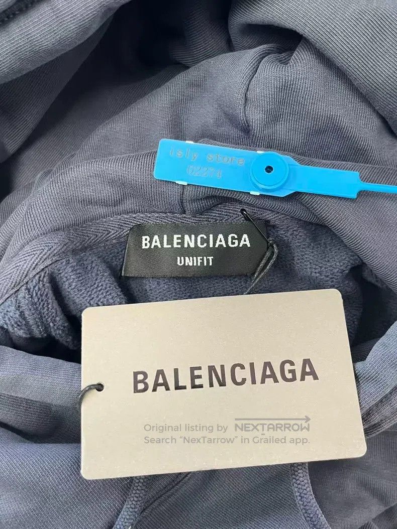 Balenciaga Balenciaga Chest logo brand logo letter printed pullover l Size US L / EU 52-54 / 3 - 5 Thumbnail