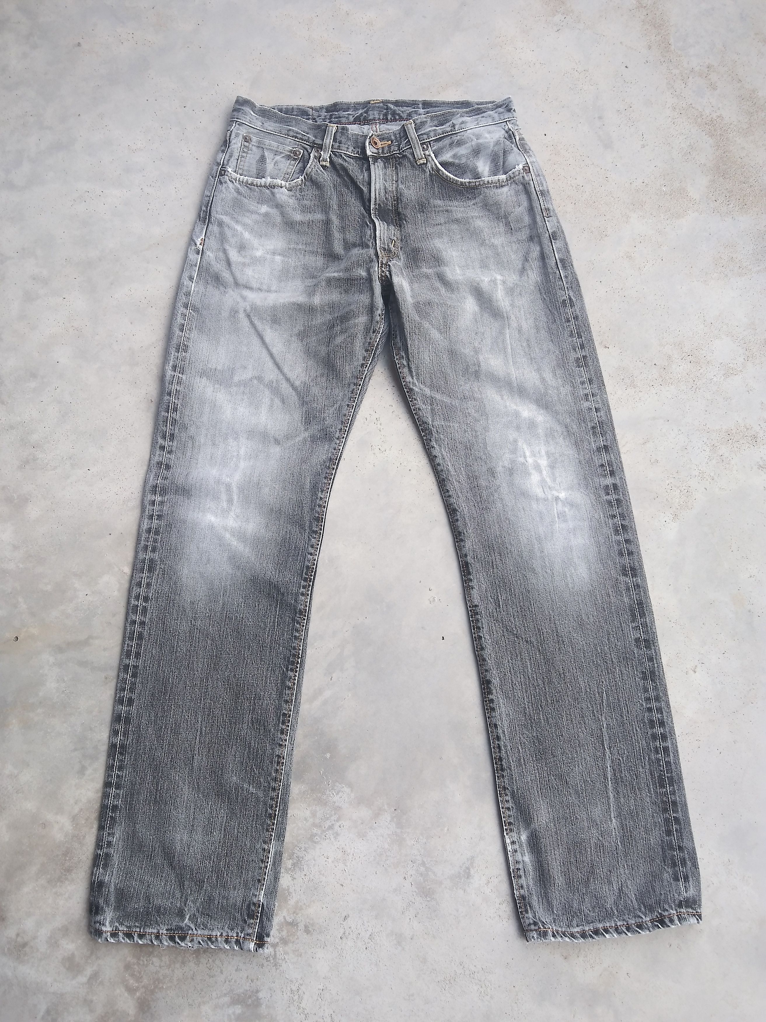 Japanese Brand Vintage Edwin Smoke Grey Faded Selvedge Redline Jeans 32x33 Size US 32 / EU 48 - 1 Thumbnail