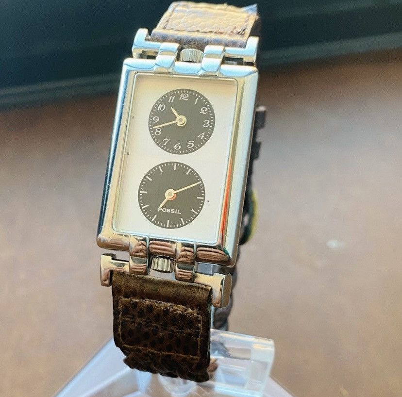 Fossil 1995 ART DECO FOSSIL WATCH EC-8604 Size ONE SIZE - 1 Thumbnail