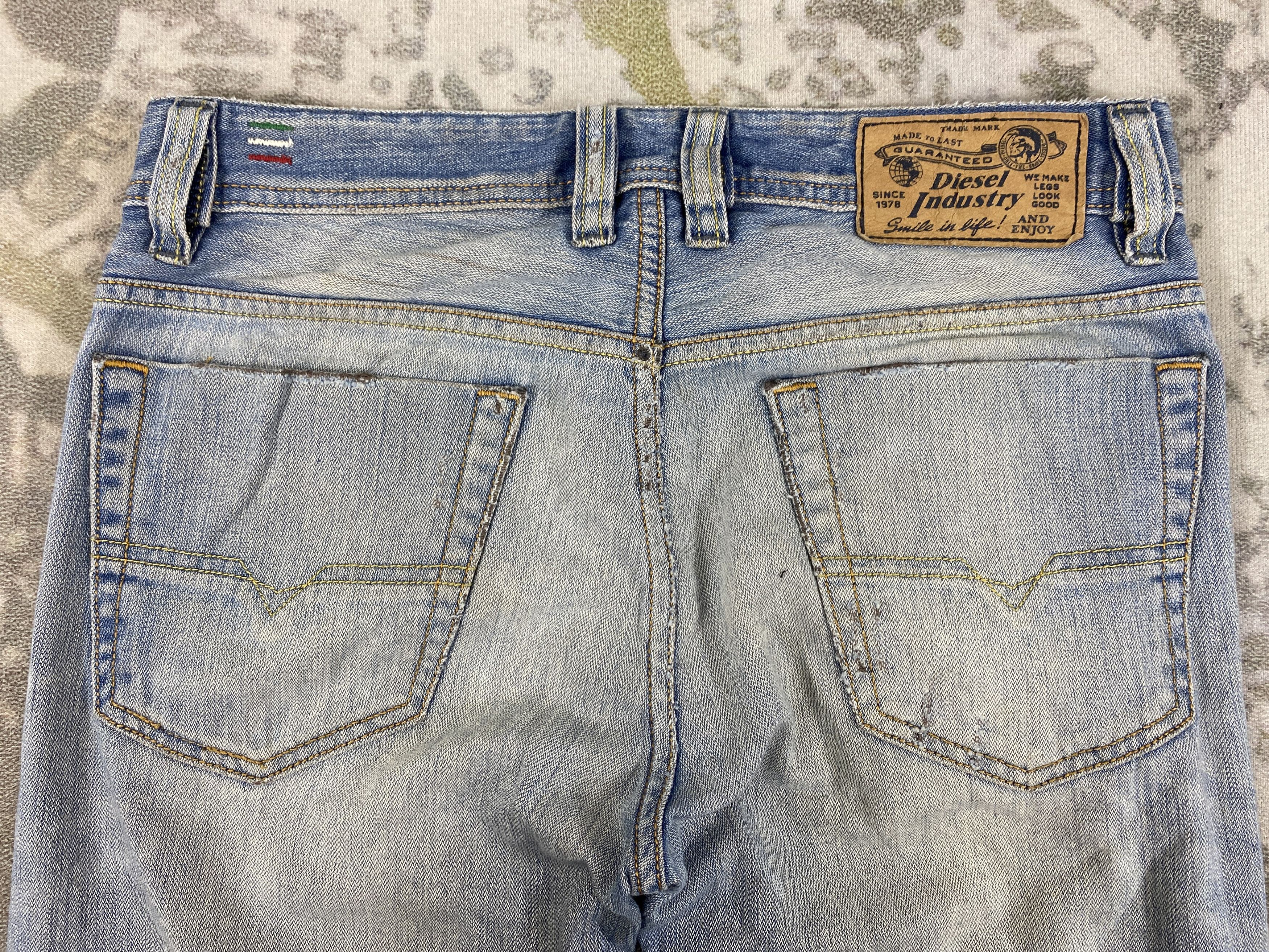 Japanese Brand Vintage Diesel Distressed Blue Jeans 31x30.5 Denim- JN3731 Size US 31 - 4 Thumbnail