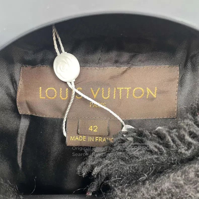 Louis Vuitton Louis Vuitton Polyester patchwork wool and sheepskin coat Size US XS / EU 42 / 0 - 4 Thumbnail
