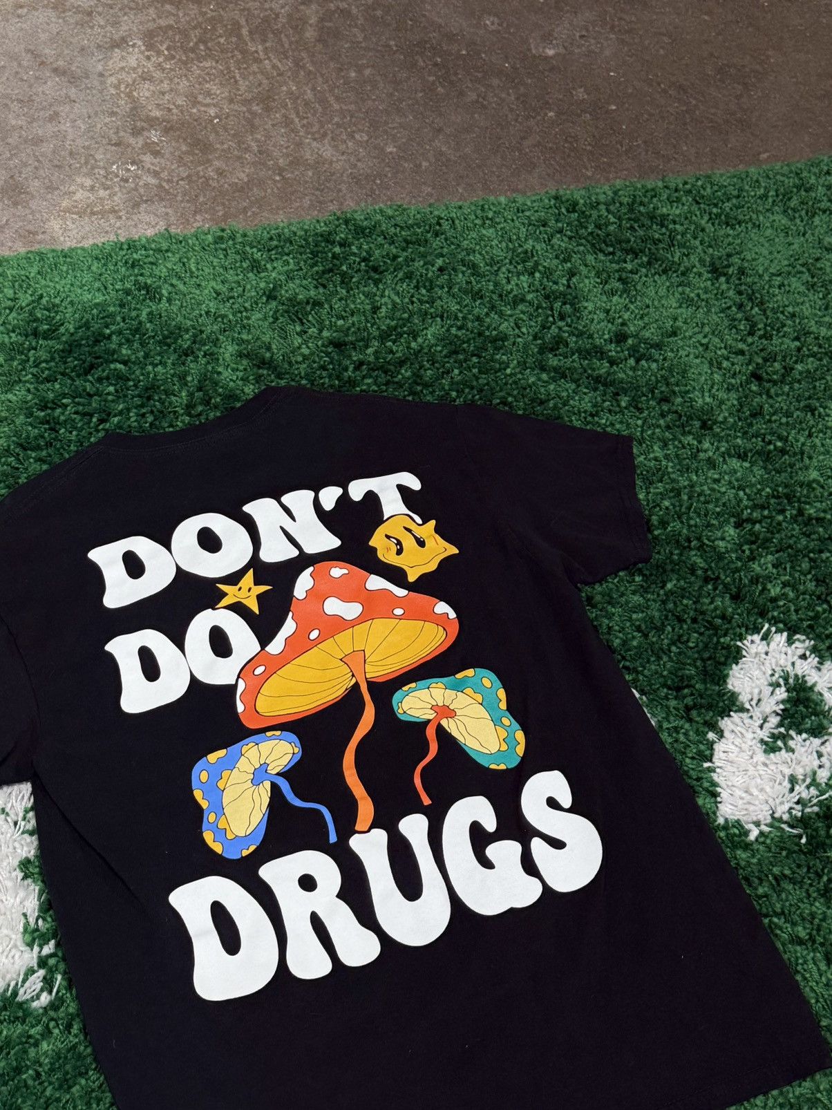 Vintage Don't Do Drugs Mushroom Star Psychedelic Skate Tee Black Size US M / EU 48-50 / 2 - 2 Thumbnail