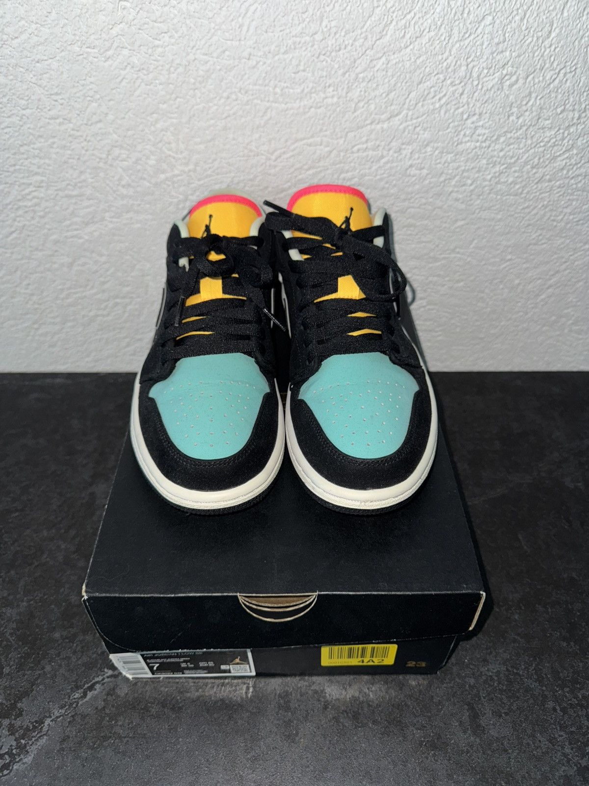 Nike Air Jordan 1 Low SE (Special Edition) Size US 7 / EU 40 - 1 Thumbnail