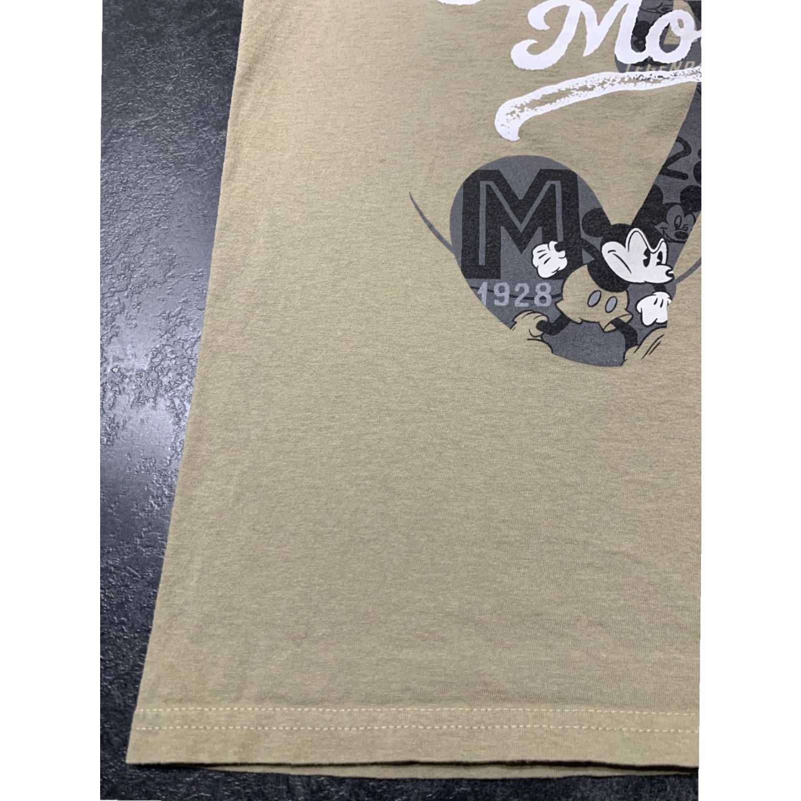 Disney Mickey Mouse Disney T-Shirt Beige Large Adult Mens Size US L / EU 52-54 / 3 - 6 Thumbnail
