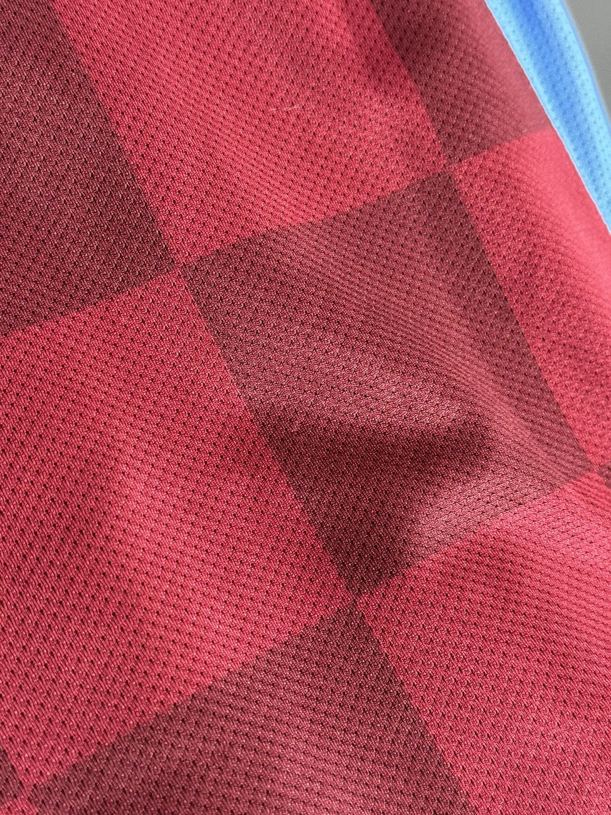 Nike Aston Villa 11/12 Home Football Jersey Size US M / EU 48-50 / 2 - 17 Thumbnail