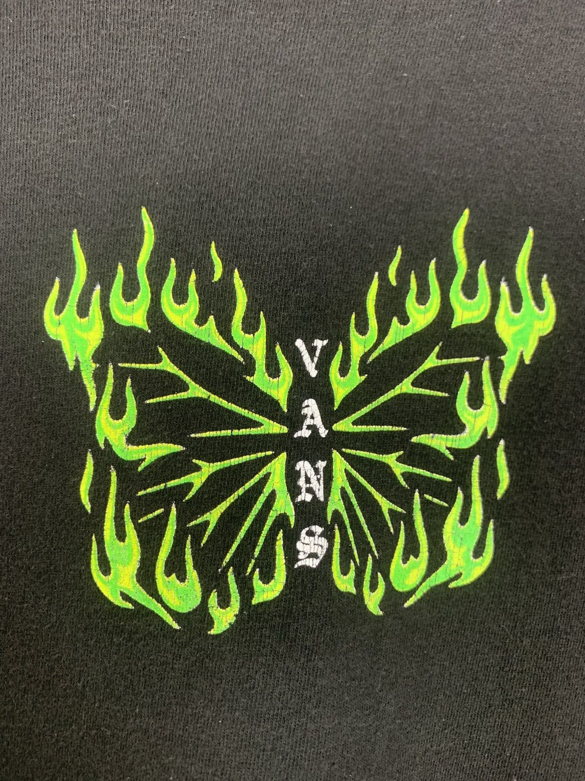 Vans Vintage Vans Green Fire Butterfly Logo tee Size US L / EU 52-54 / 3 - 2 Thumbnail