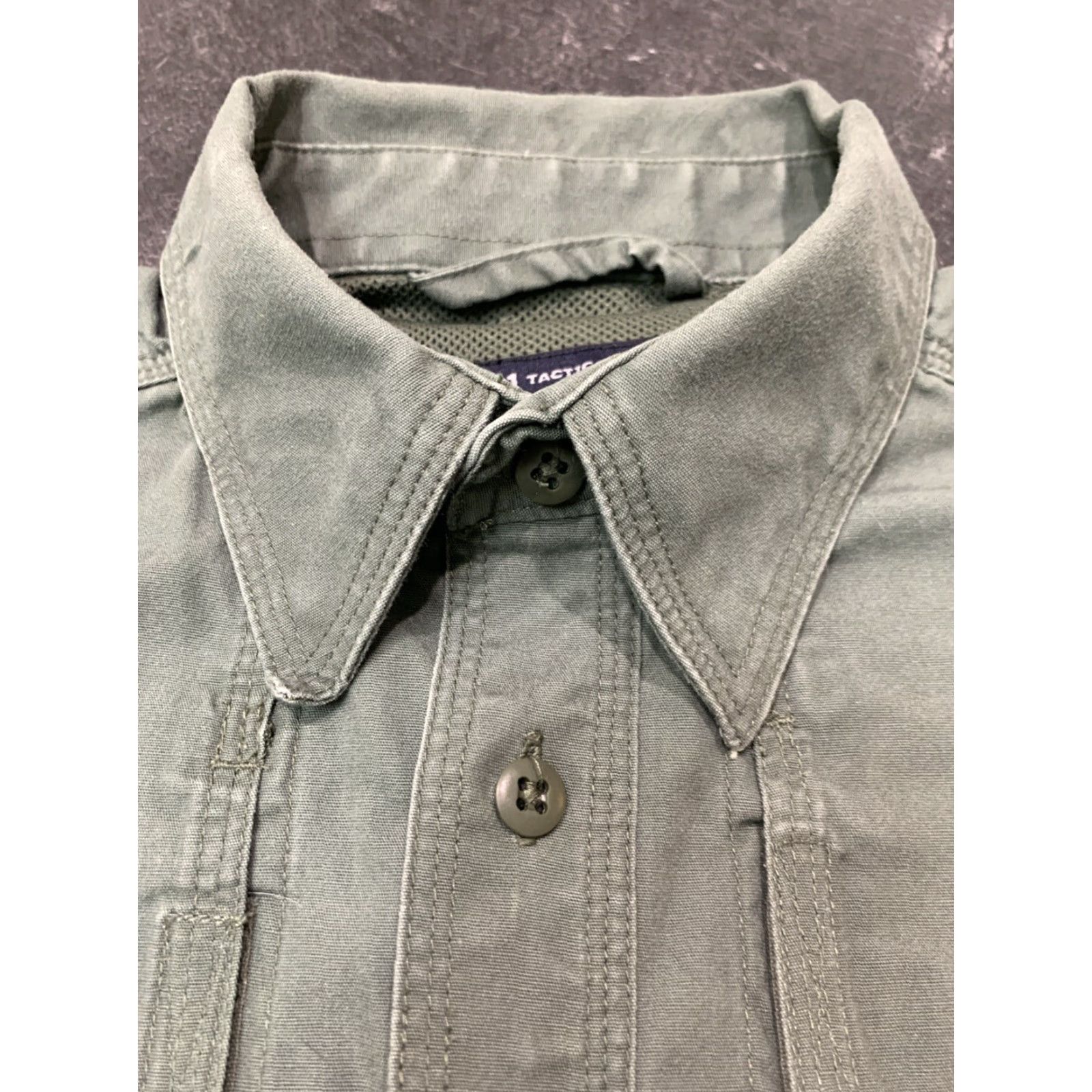 Vintage 5.11 Tactical Button-Up Shirt Short Sleeve Adult Medium Army Green Mens Size US M / EU 48-50 / 2 - 7 Thumbnail