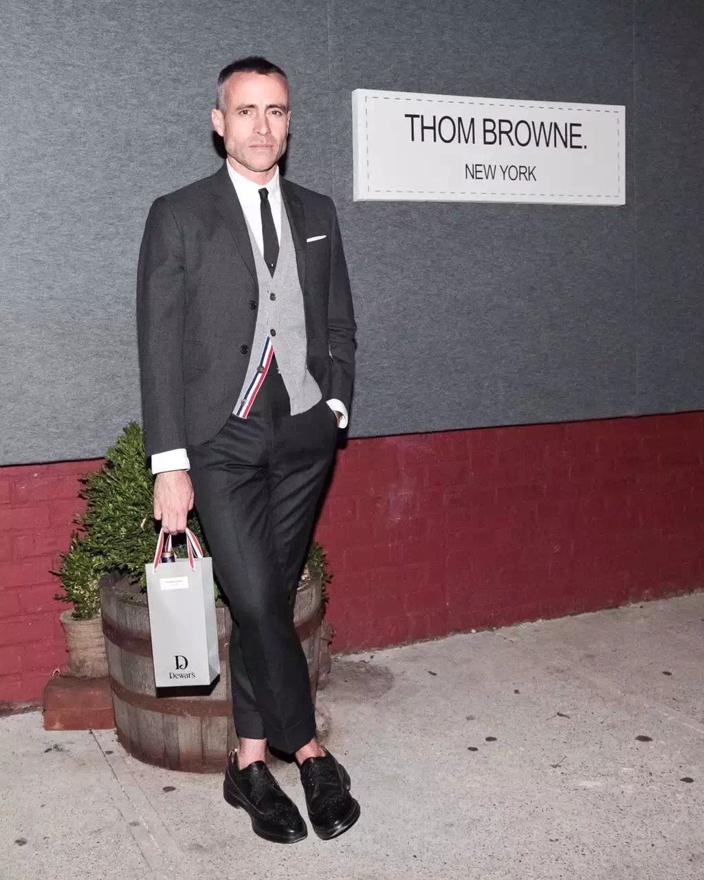 Thom Browne Thom Browne Classic High-Waist Charcoal Wool Pants 2 New Size US 32 / EU 48 - 5 Thumbnail