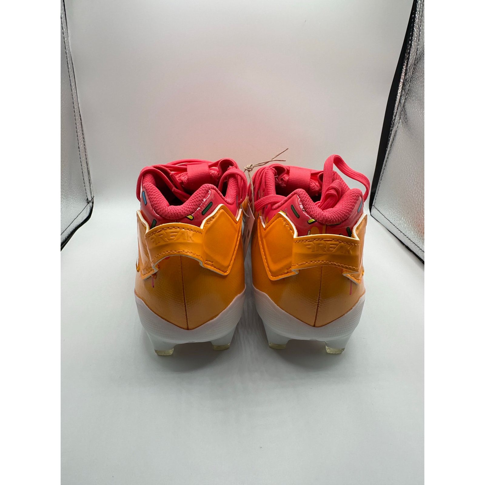 Adidas Adidas Freak 22 X The Simpsons “Homers Doughnut” size 10.5 Size US 10.5 / EU 43-44 - 4 Thumbnail