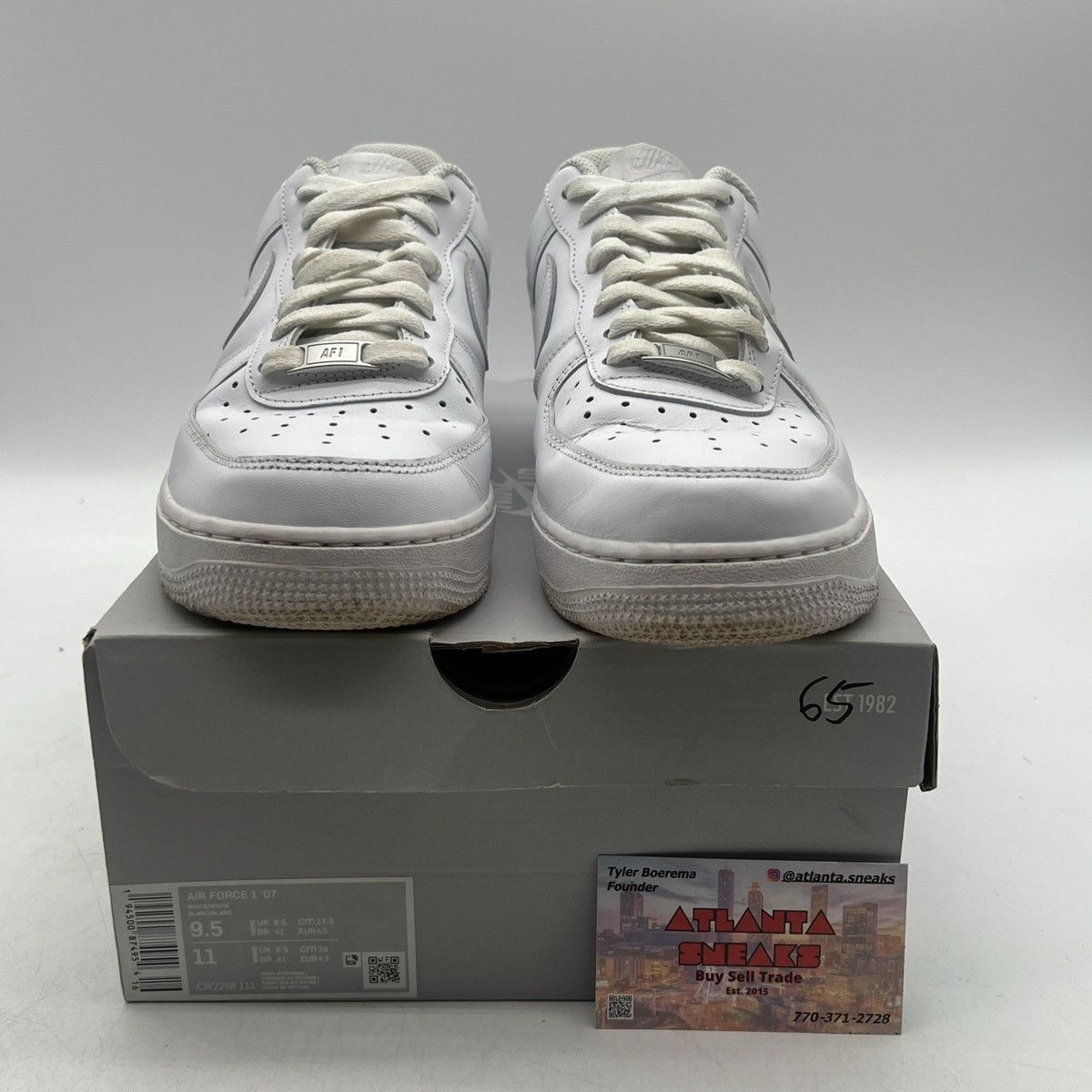 Nike Air Force 1 triple white Size US 9.5 / EU 42-43 - 2 Thumbnail