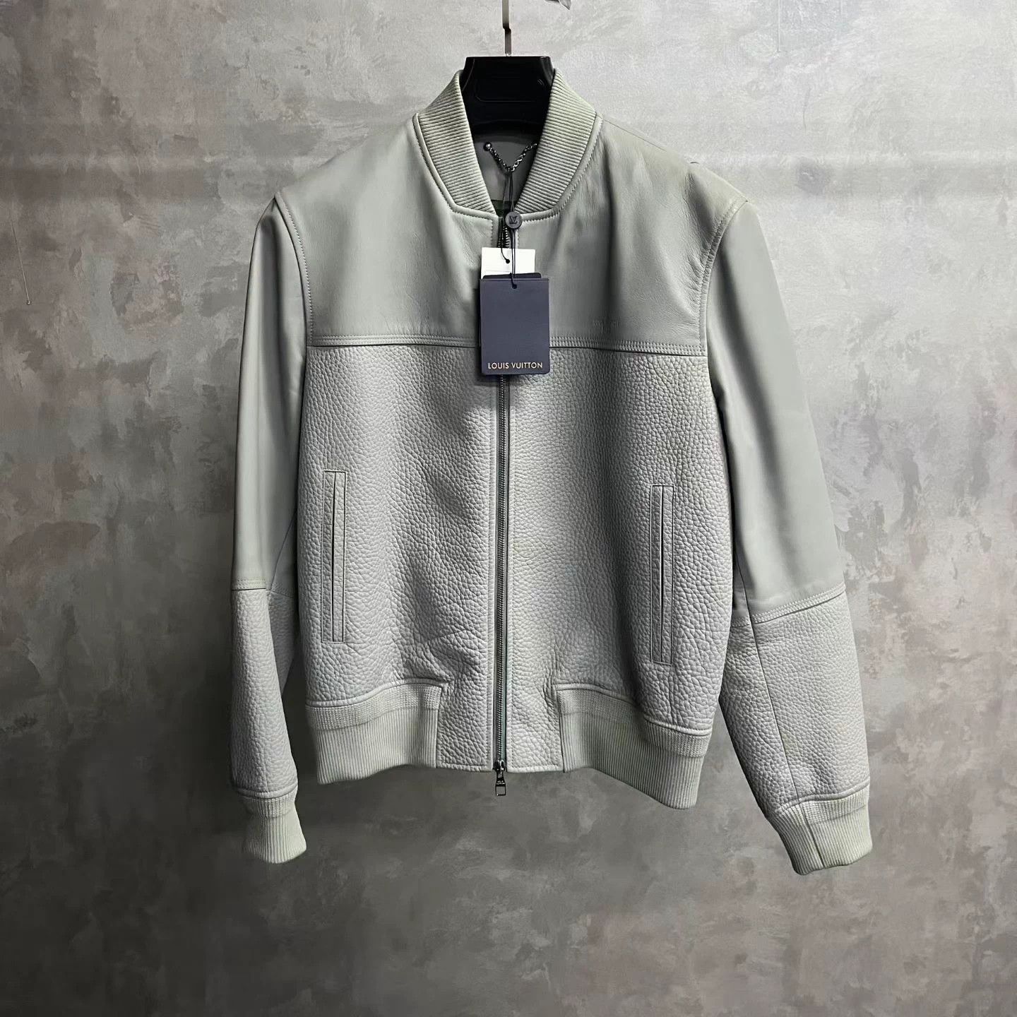 Louis Vuitton Louis Vuitton Gray Comfortable Lambskin Zip Jacket Size US S / EU 44-46 / 1 - 1 Thumbnail
