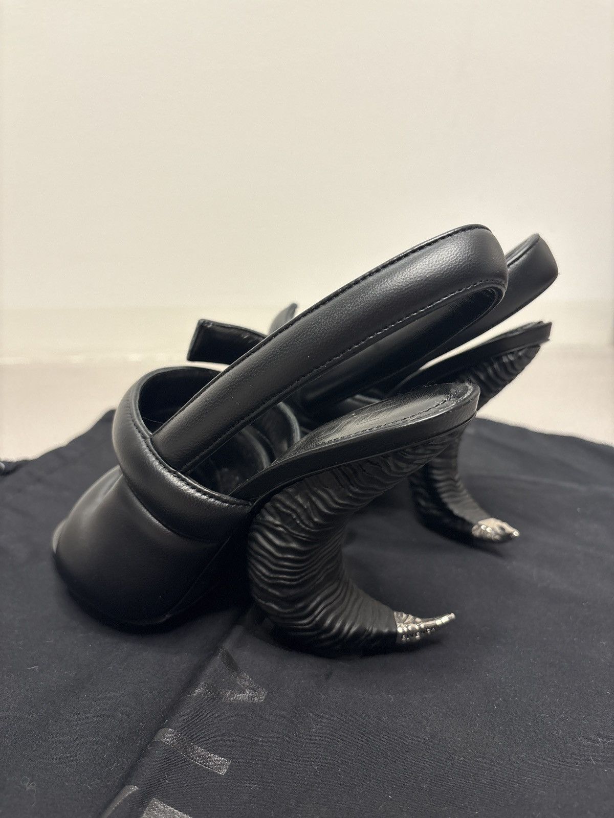 Givenchy Givenchy Horn Heels Size US 8.5 / IT 38.5 - 4 Thumbnail