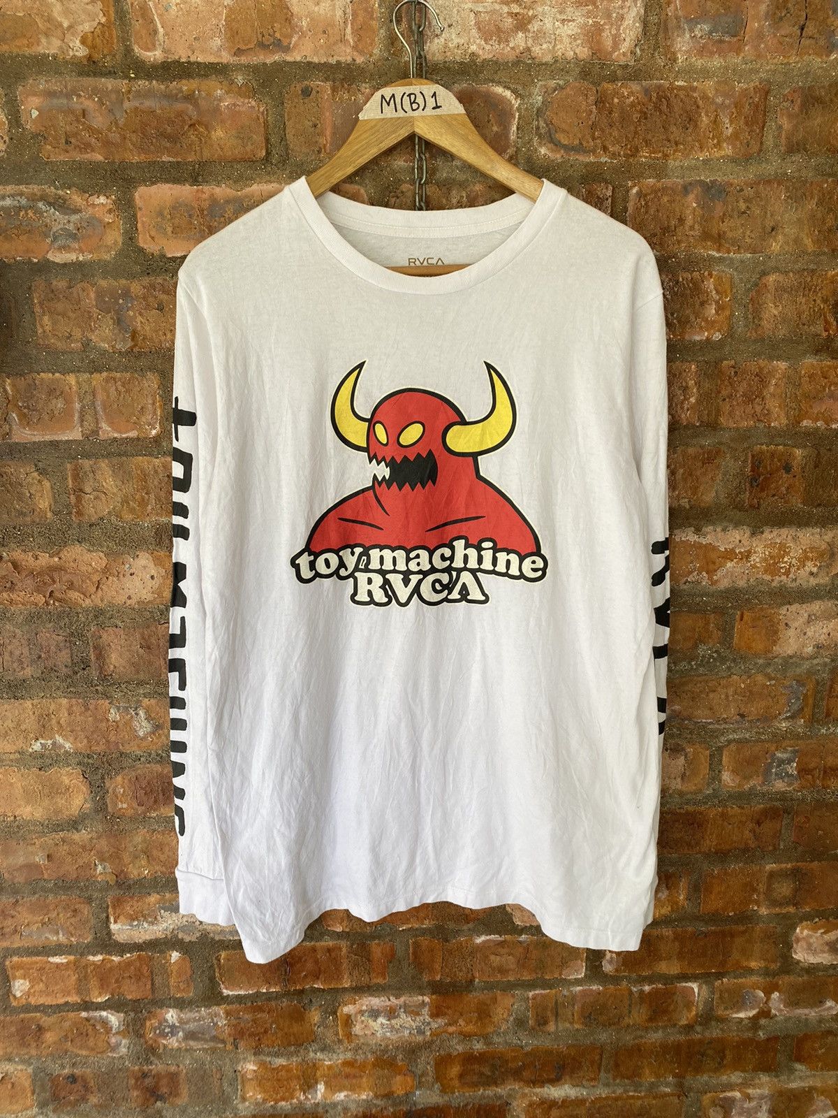 RVCA × Toy Machine TOY Machine X RVCA iconic logo skate Size US L / EU 52-54 / 3 - 2 Thumbnail