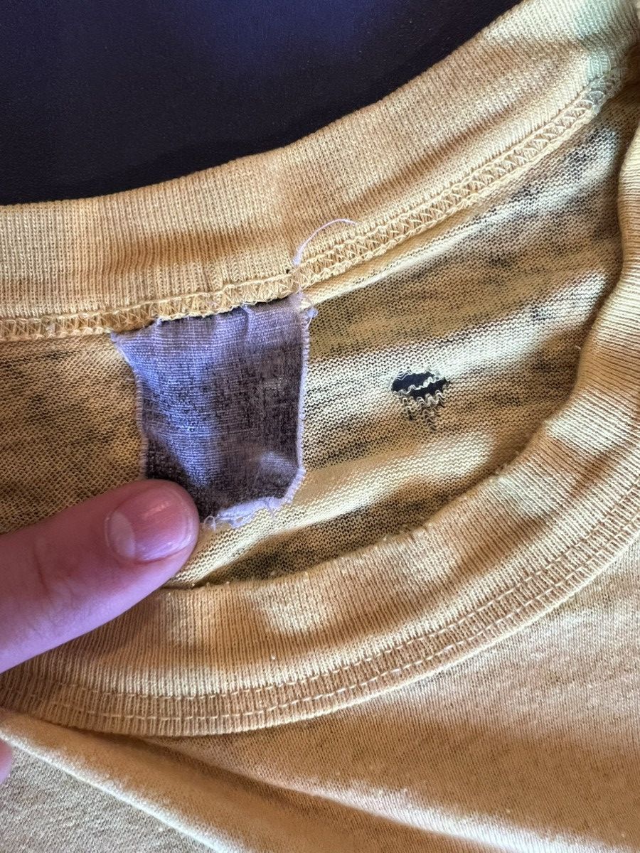 Vintage Vintage cheerios yellow shirt Size US M / EU 48-50 / 2 - 6 Thumbnail