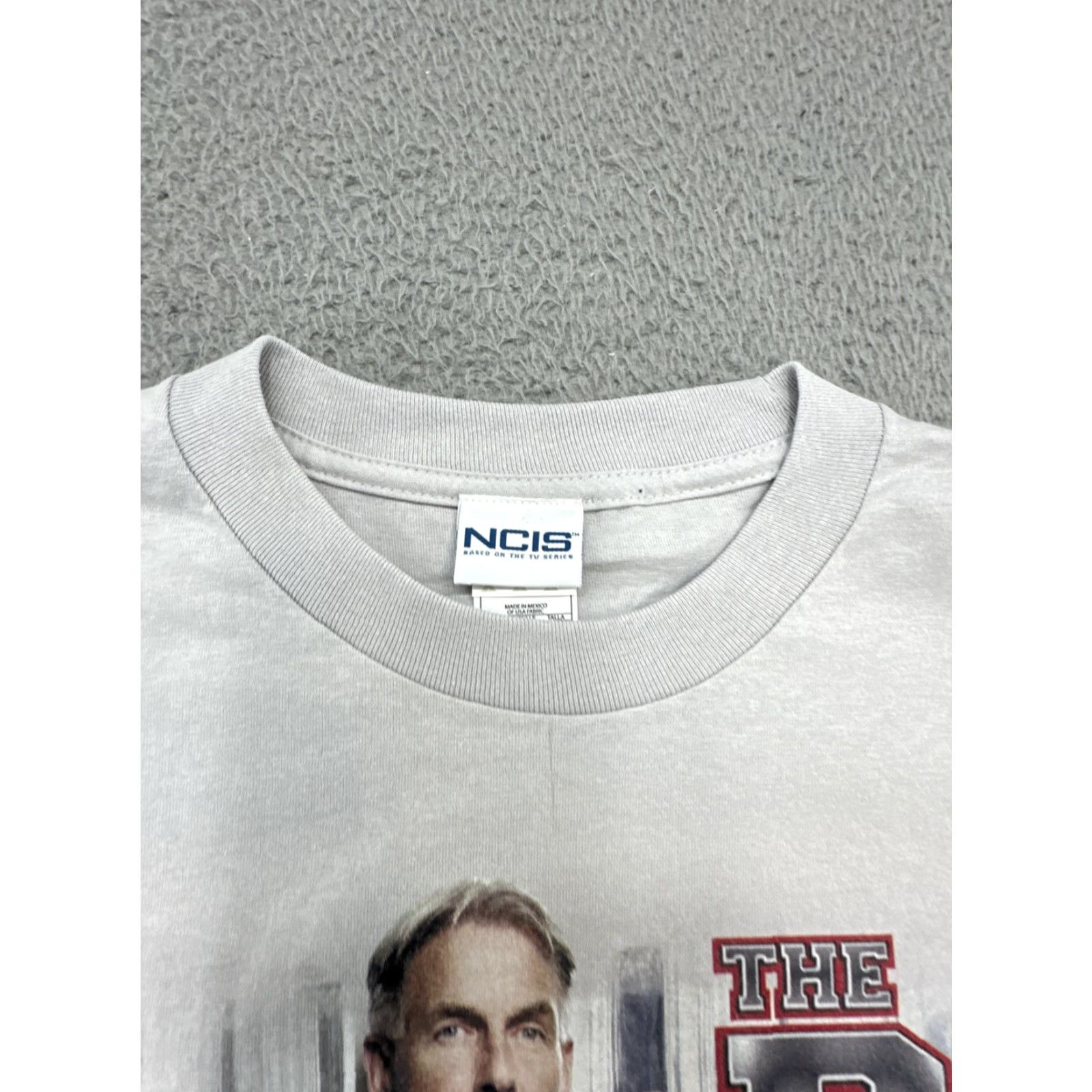 Vintage NCIS T Shirt Men’s XL Gray Logo Vintage CBS Show 2009 Y2K Promo Graphic Print Crew Neck Short Sleeve Mens XL Size US XL / EU 56 / 4 - 7 Thumbnail