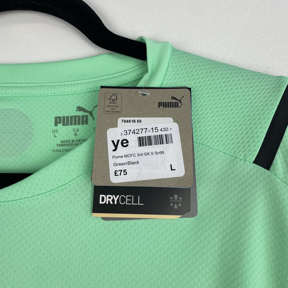 Puma Manchester City Ederson Goalkeeper Jersey Nike 2021/2022 Size US L / EU 52-54 / 3 - 4 Thumbnail