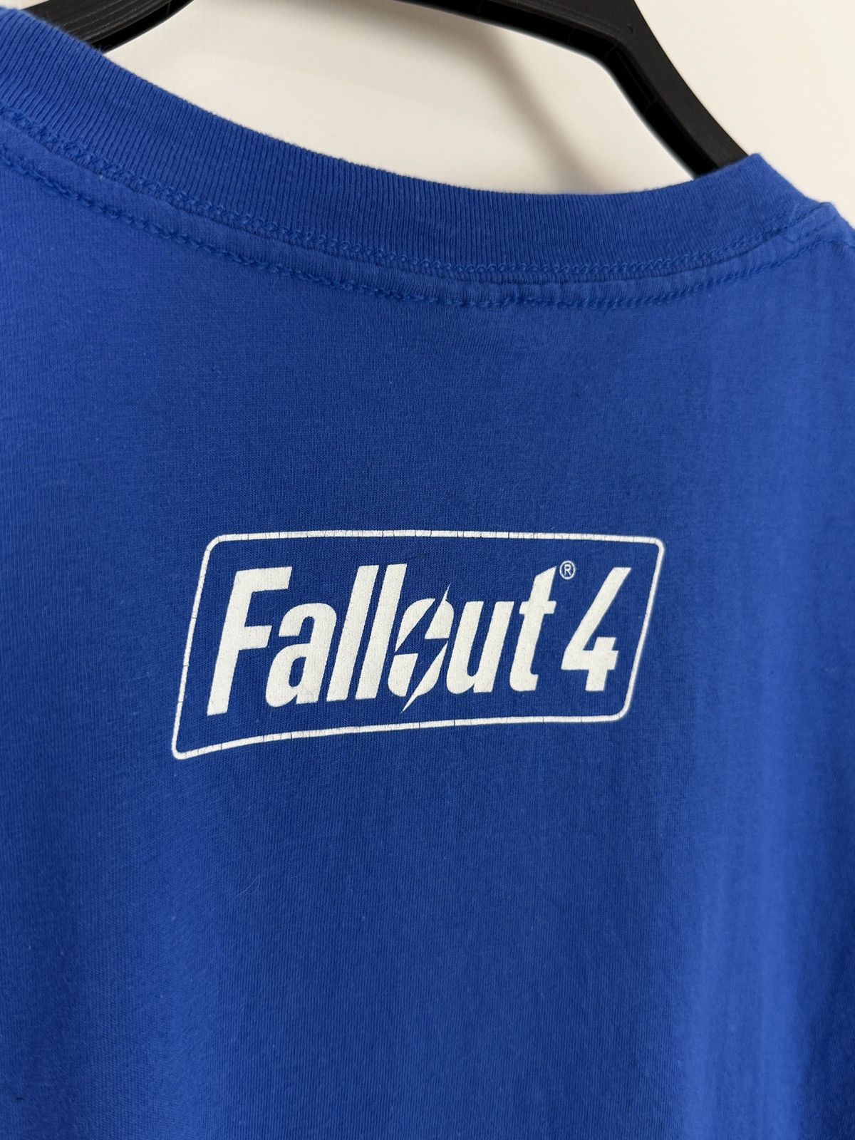 Microsoft 2015 Fallout 4 Bethesda Studio Video Game Promo Graphic Tee Size US L / EU 52-54 / 3 - 6 Thumbnail