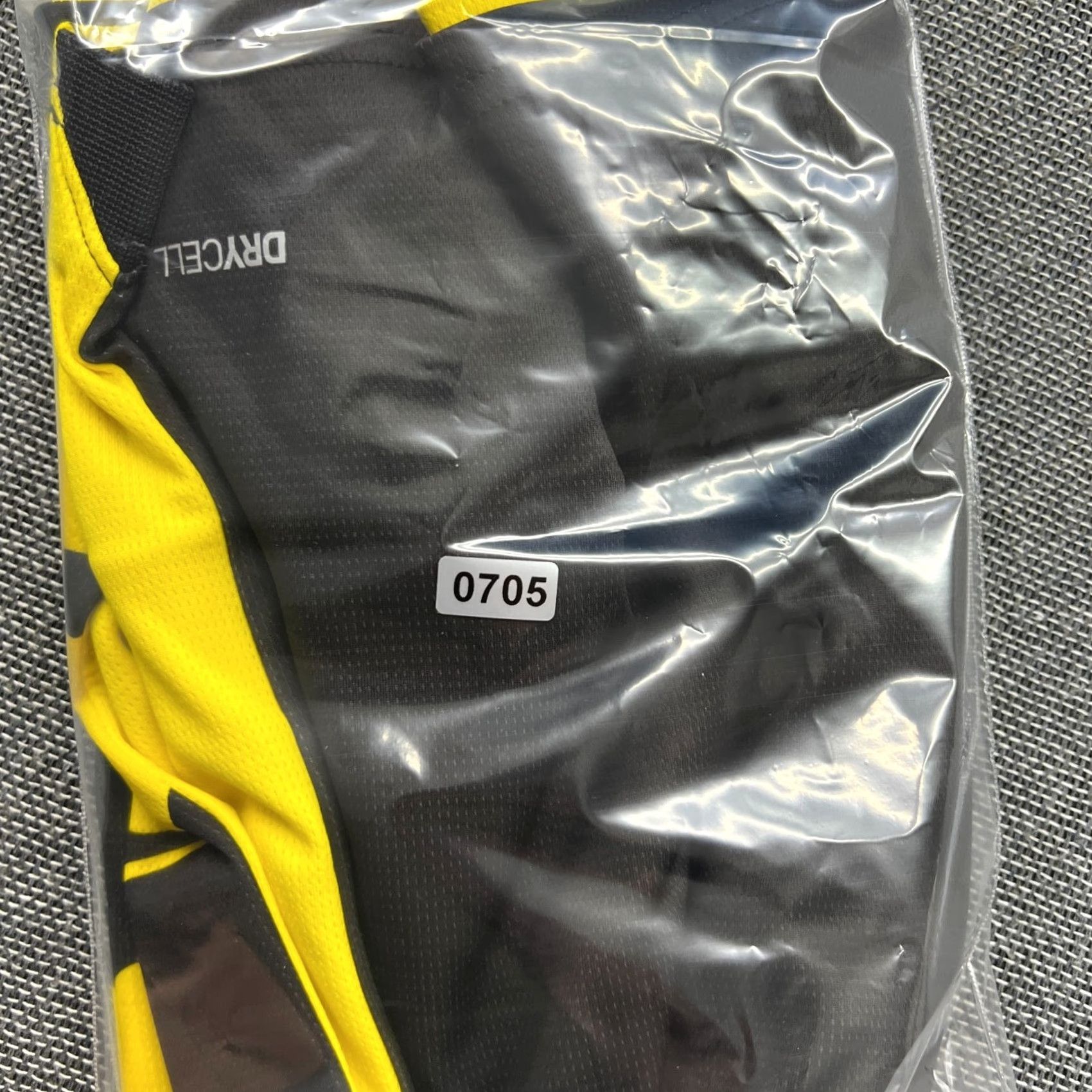 Puma PUMA Borussia Dortmund 2023 2024 Home Reus #11 Mens XL Football Jersey Shirt Yellow Short Sleeve T-Shirt Athletic Jersey Sports Football Mens Size US XL / EU 56 / 4 - 2 Thumbnail