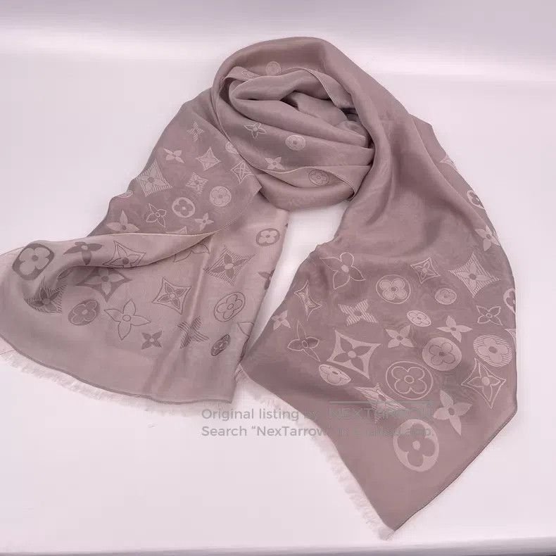 Louis Vuitton Louis Vuitton Grey Silk Scarf Size ONE SIZE - 7 Thumbnail