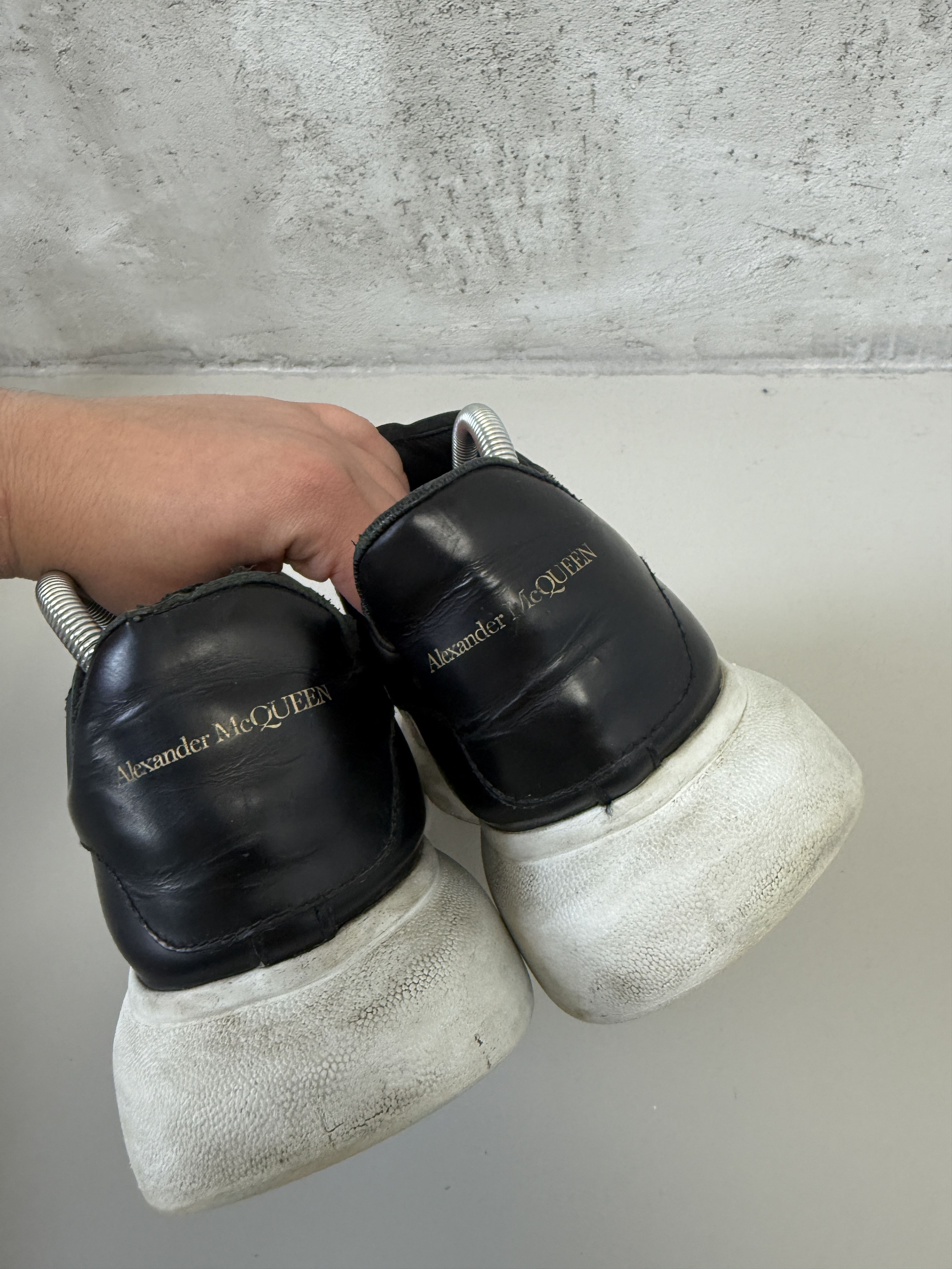 Alexander McQueen Alexander McQueen leather low trainers shoes sneakers Size US 13 / EU 46 - 4 Thumbnail