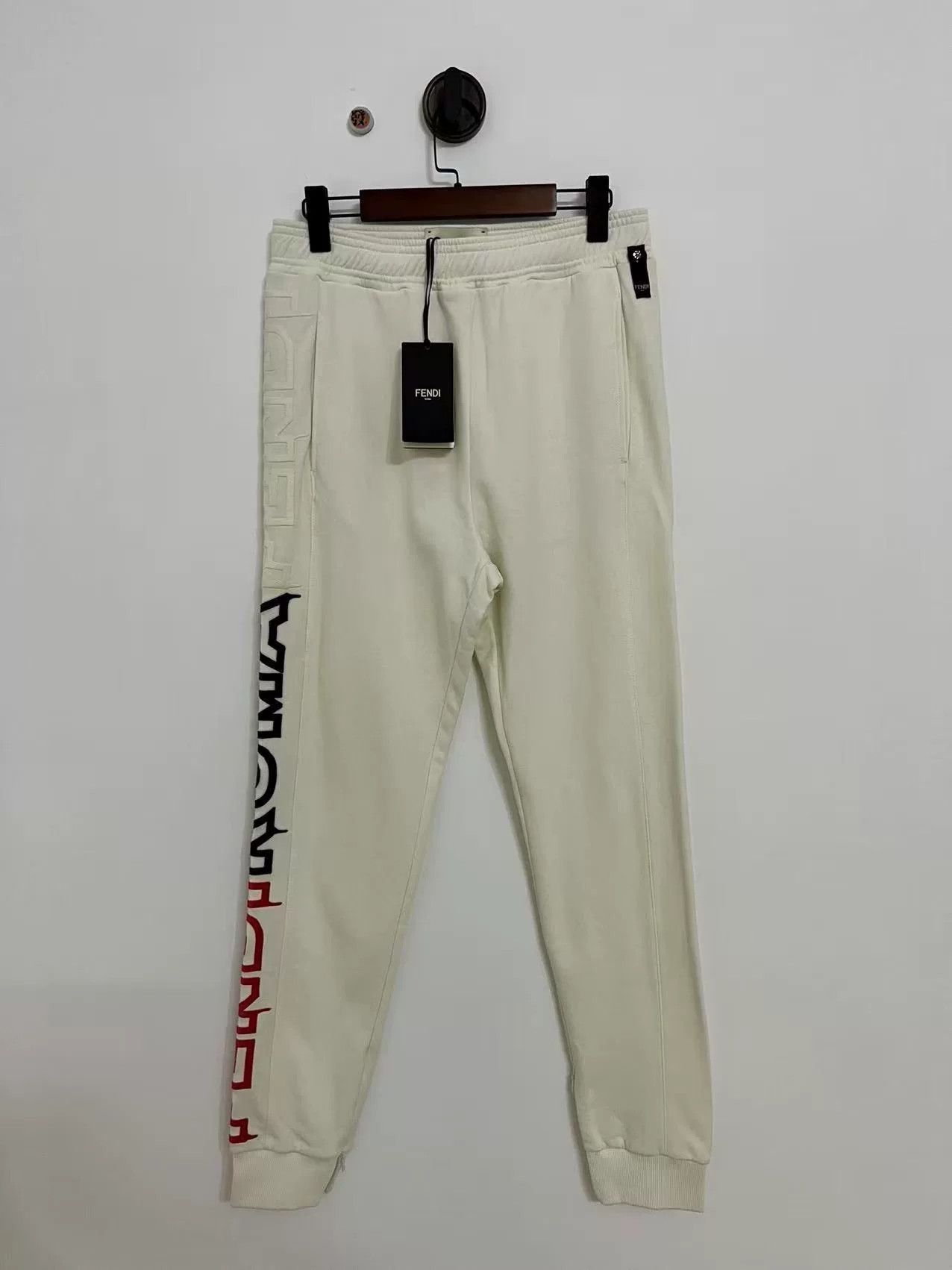 Fendi Fendi Side Letter Logo Sweatpants Size US 28 / EU 44 - 1 Thumbnail