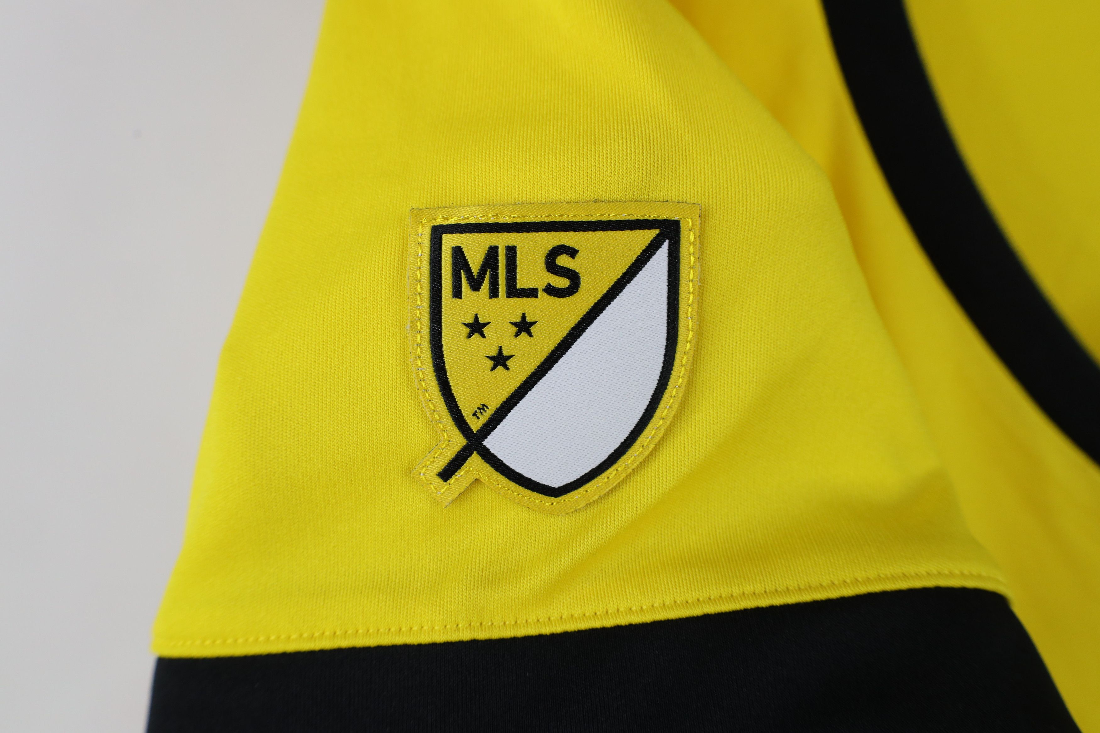 Adidas × Vintage Adidas Crew SC Soccer Football Jersey Yellow Autographed Size XL / US 12-14 / IT 48-50 - 8 Thumbnail