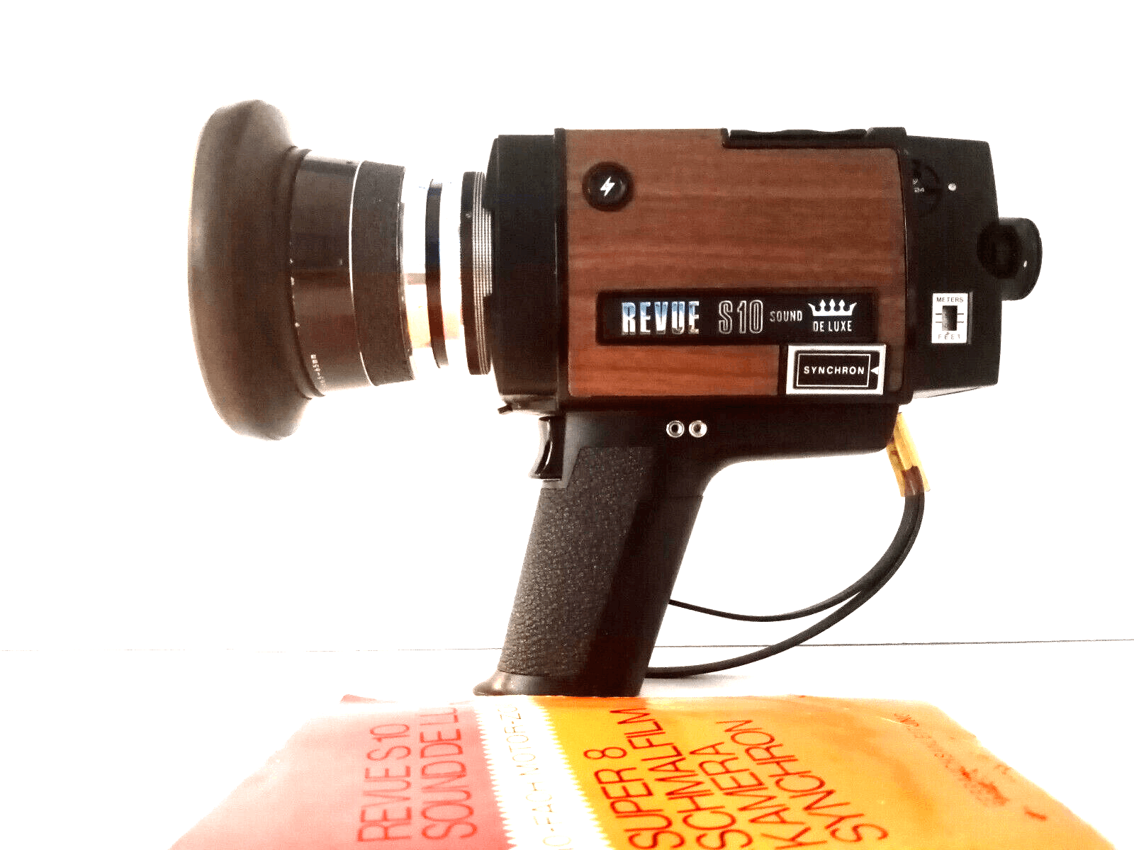 Vintage Vintage RVUE S 10 Sound. Super 8 Movie Camera / Size ONE SIZE - 1 Thumbnail