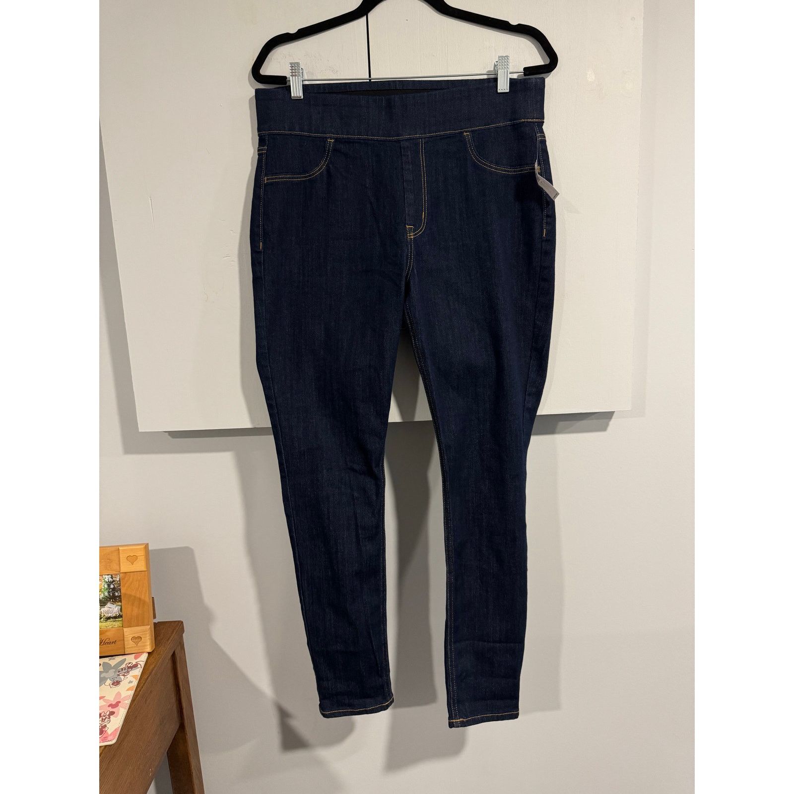 Old Navy Old Navy Mid-Rise Rockstar Super Skinny Jeggings Size 12 Size 34" / US 12 / IT 48 - 3 Thumbnail
