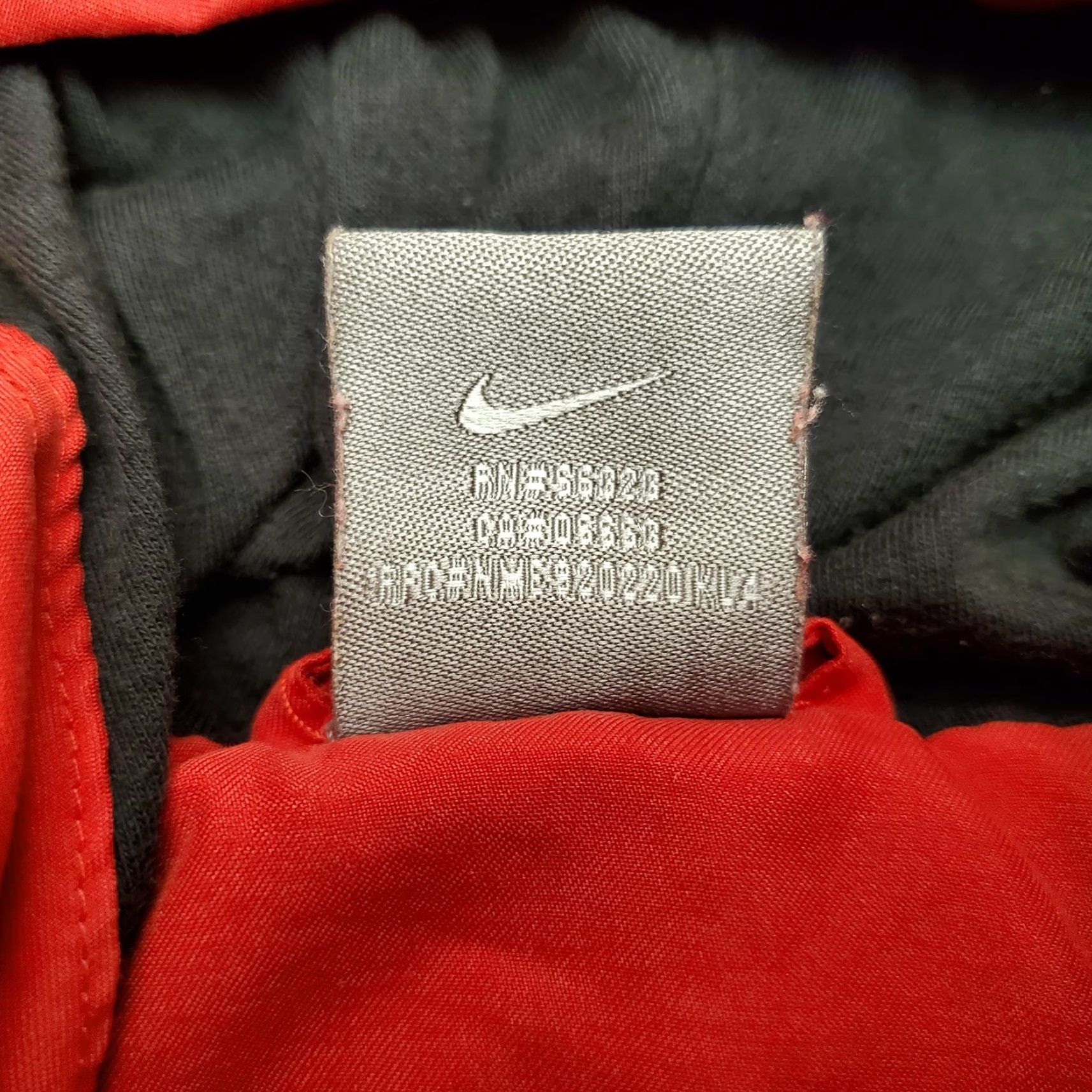 Nike VINTAGE Nike Hoodie Womens S Red Hooded Jacket Swoosh Logo Casual Outdoors Jacket Size S / US 4 / IT 40 - 6 Thumbnail