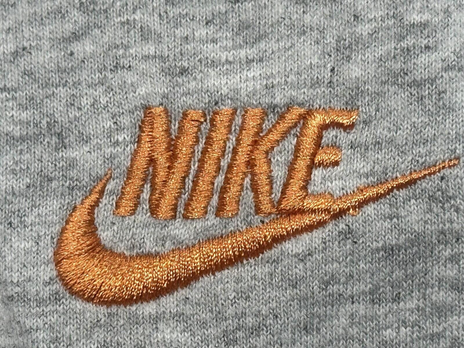 Nike Nike Embroidered Logo Pullover T-Shirt Gray Men's Large Size US L / EU 52-54 / 3 - 5 Thumbnail