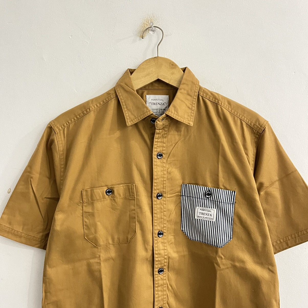 Japanese Brand Trenza Basic With Iconic Striped Pocket Shirt Size US M / EU 48-50 / 2 - 2 Thumbnail