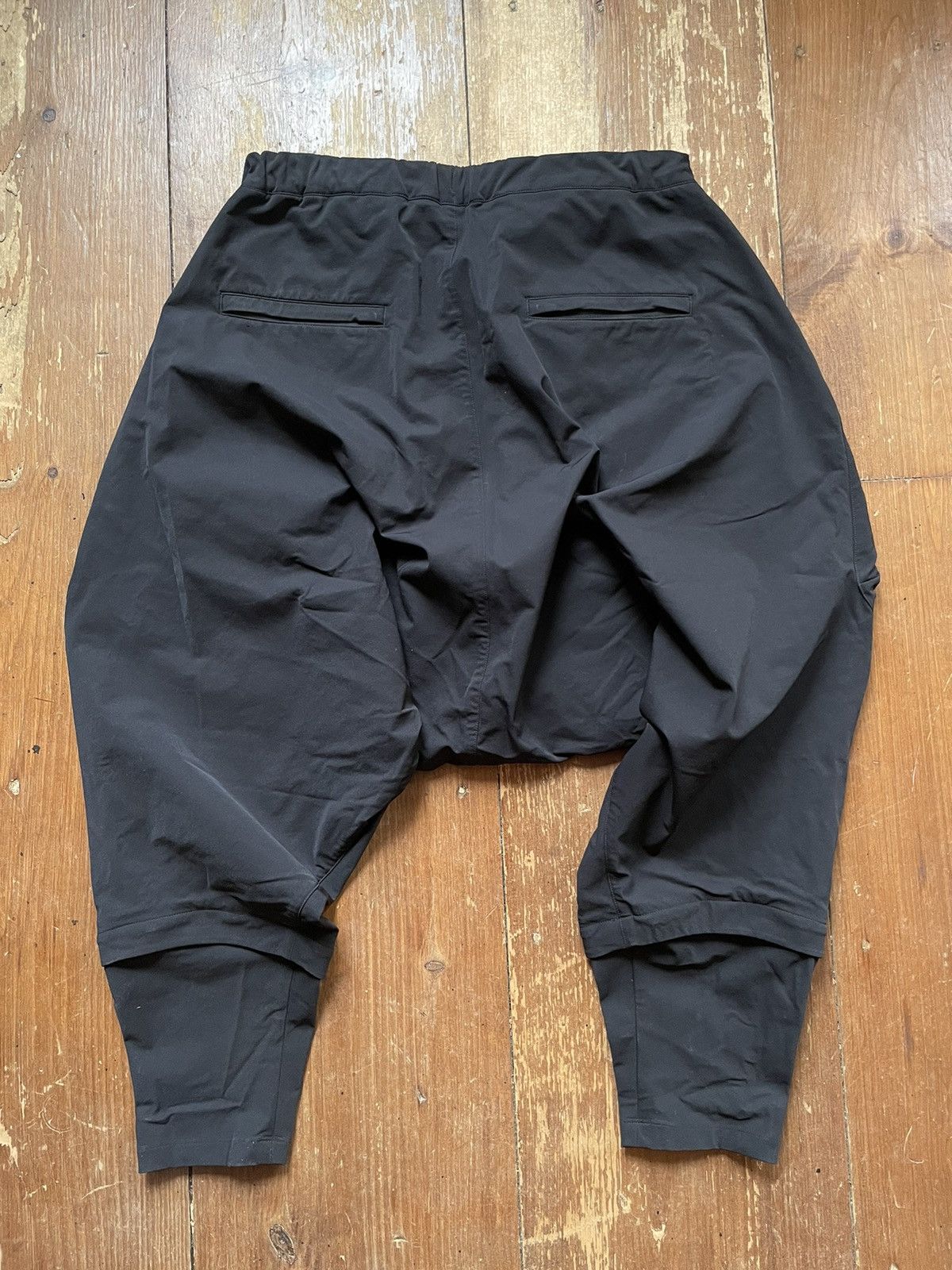 Acronym Acronym P30A-DS Size US 32 / EU 48 - 9 Thumbnail